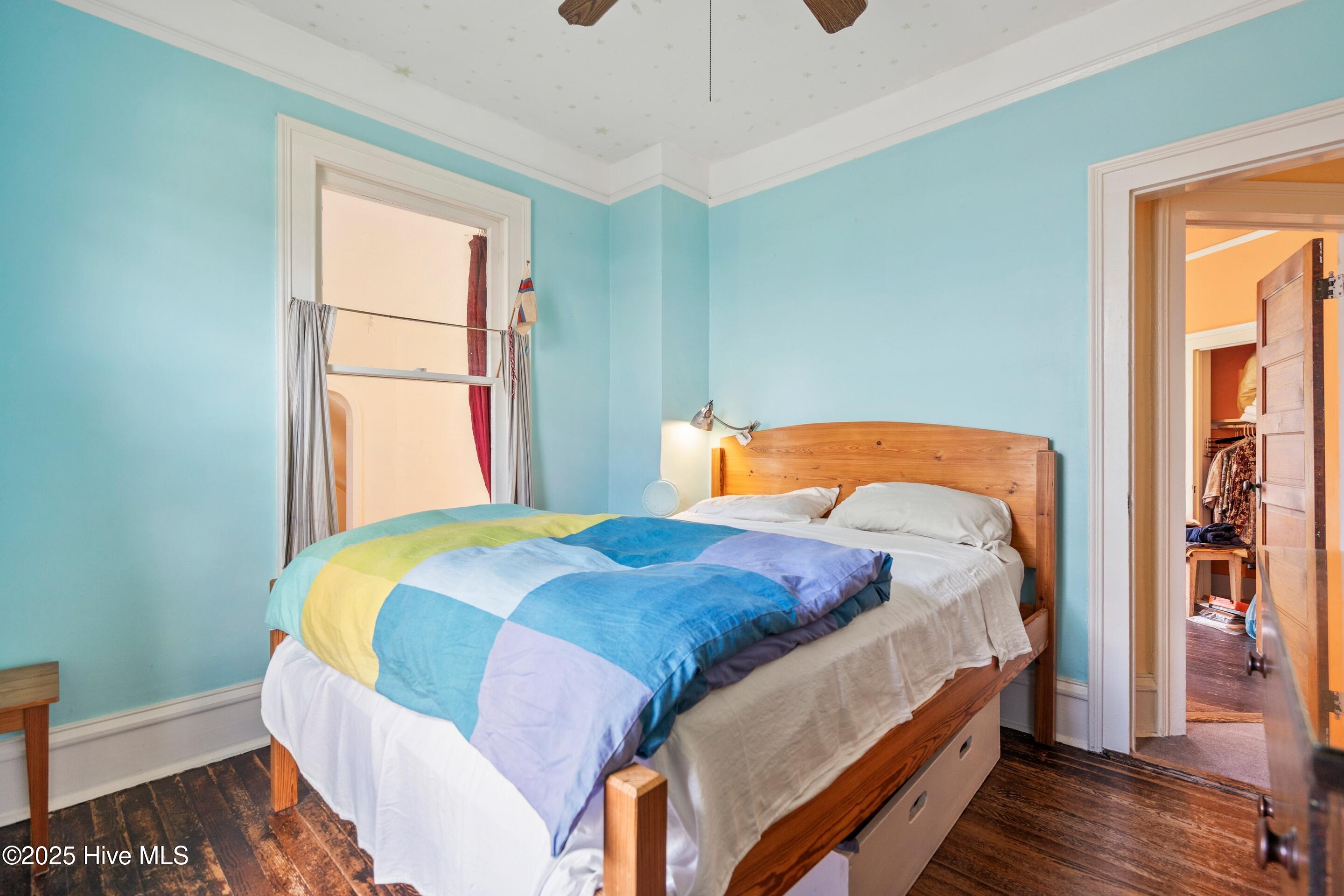 100535914 | Photo 34