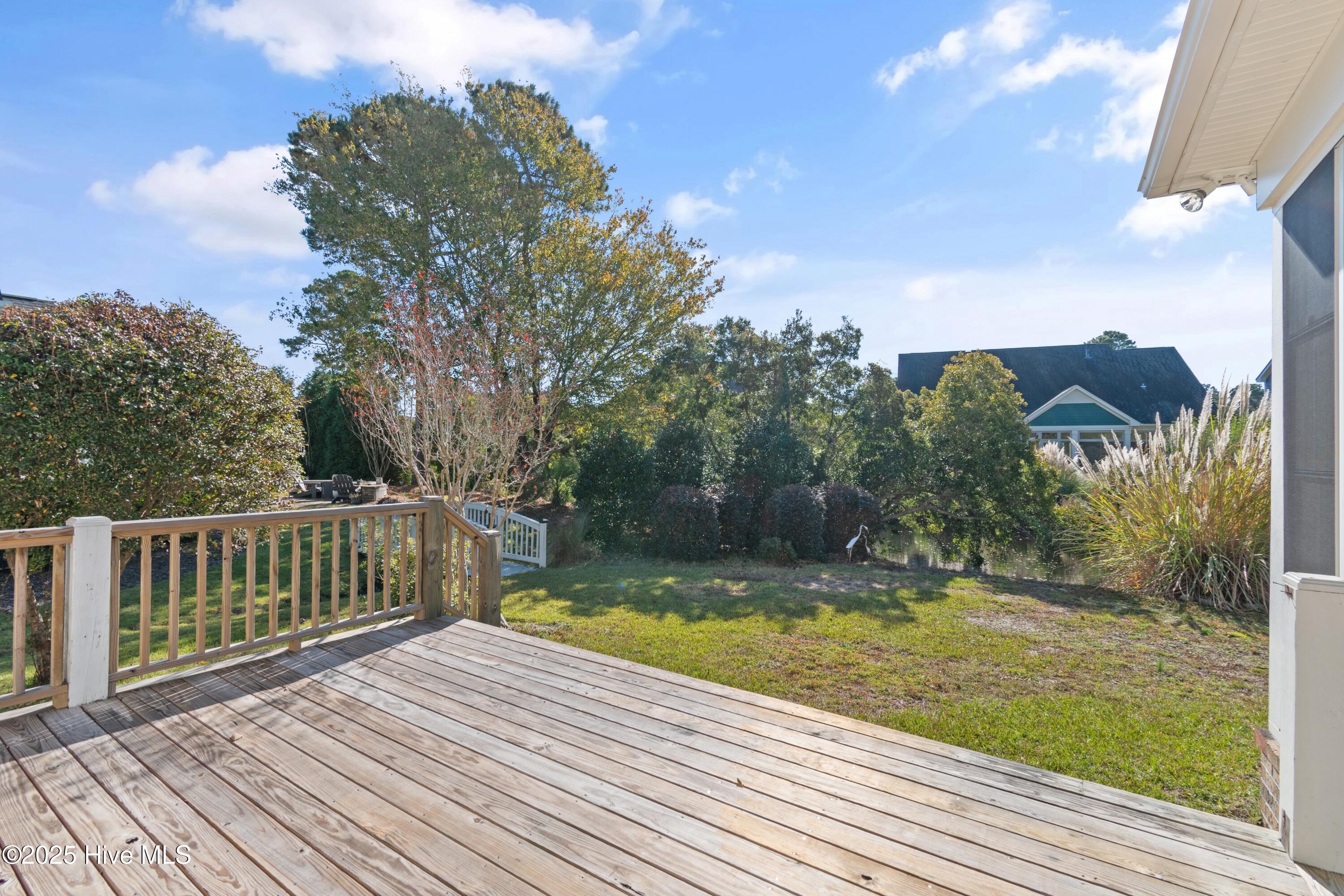 100540174 | Photo 33