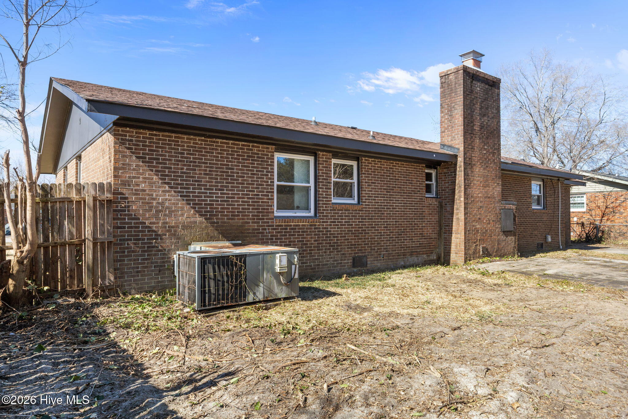 100553623 | Photo 38