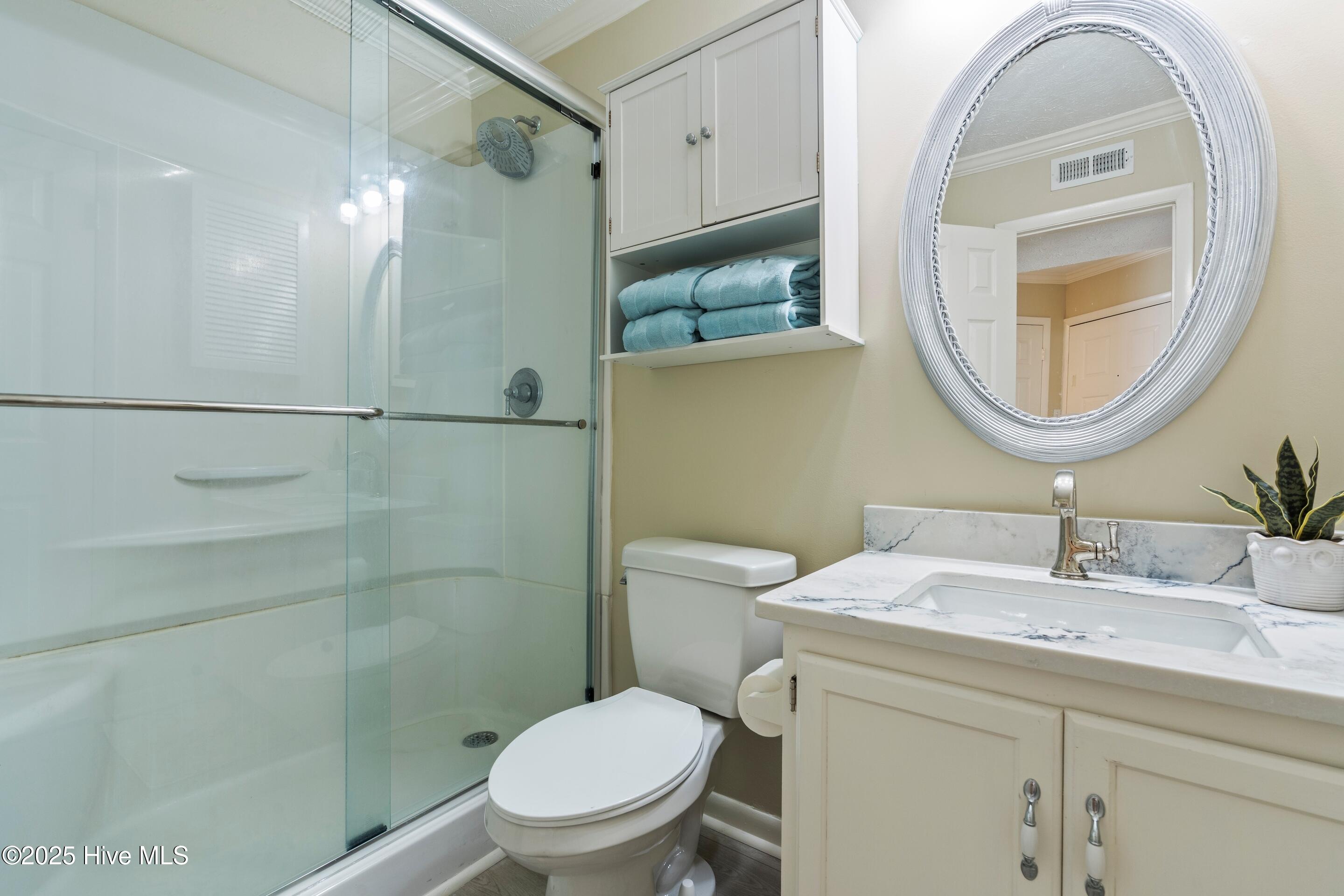 100536281 | Photo 21