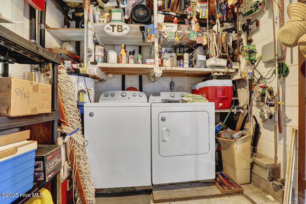 100524042 | Photo 30