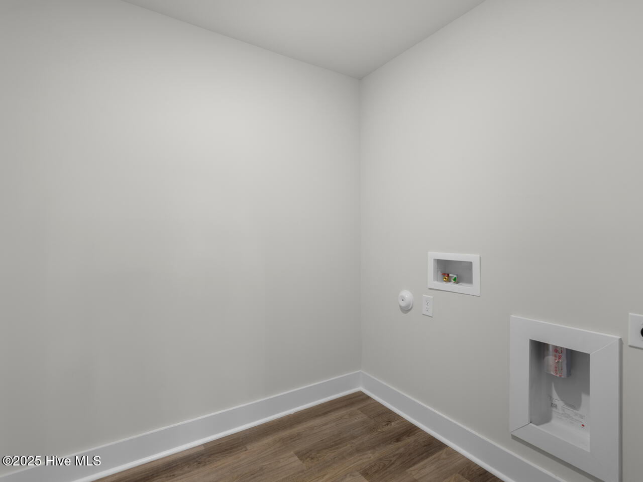 100556903 | Photo 37