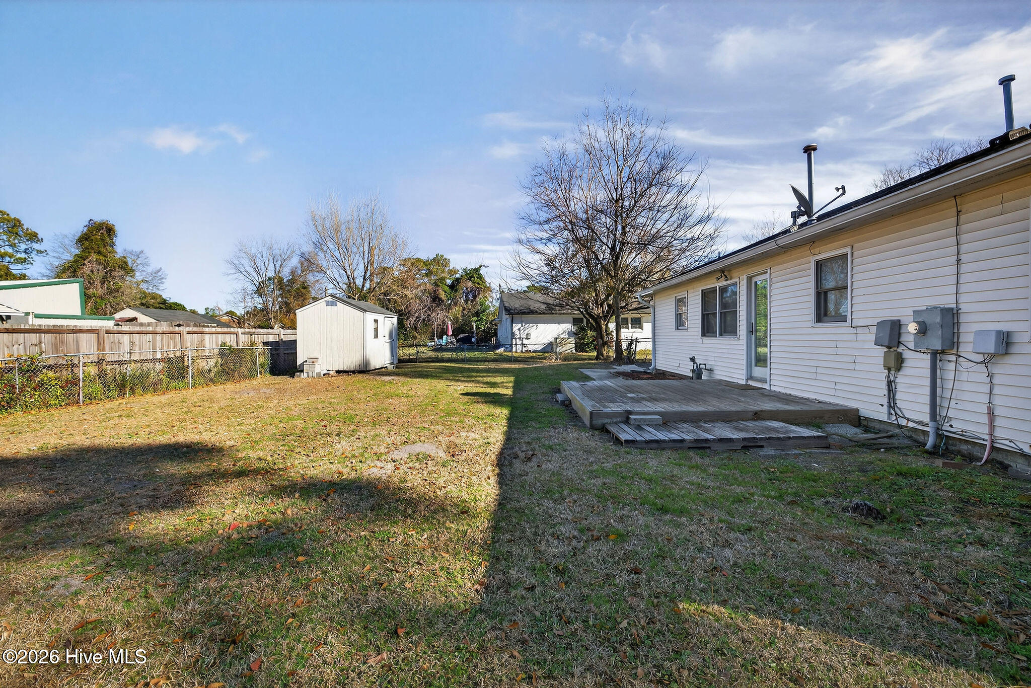 100545723 | Photo 38