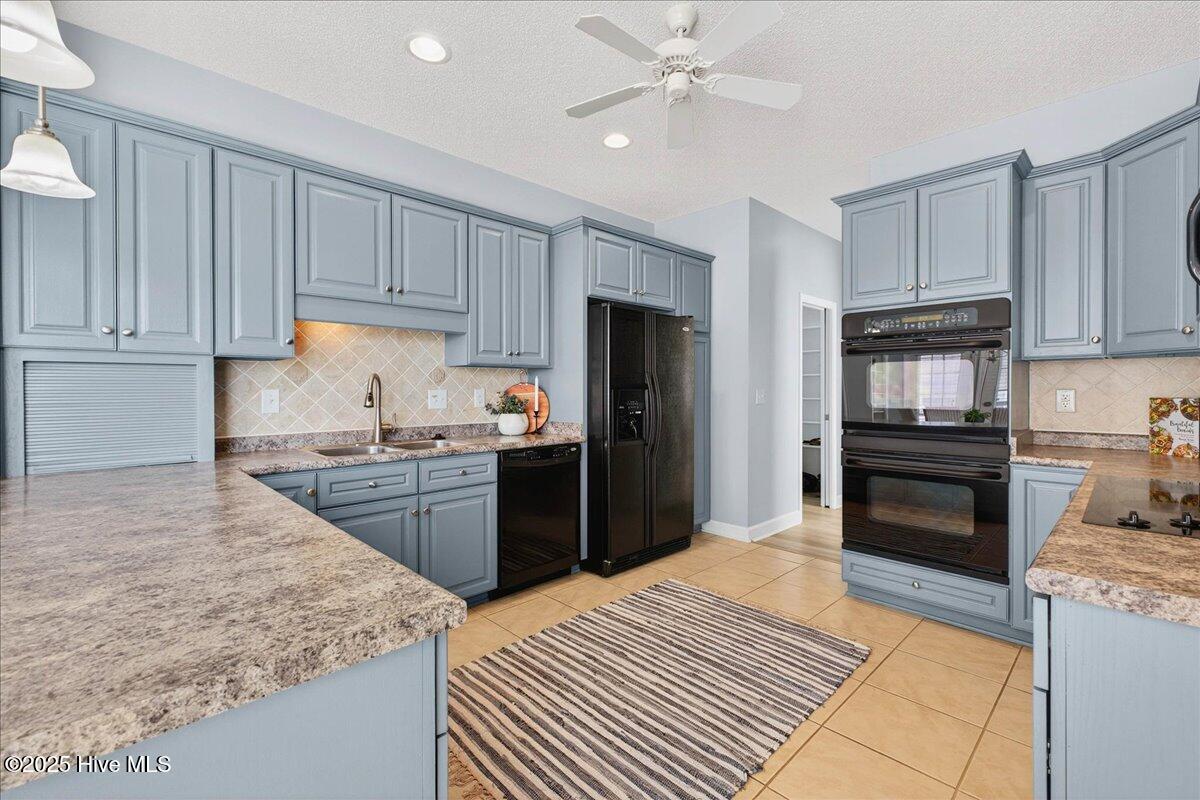 100522295 | Photo 19