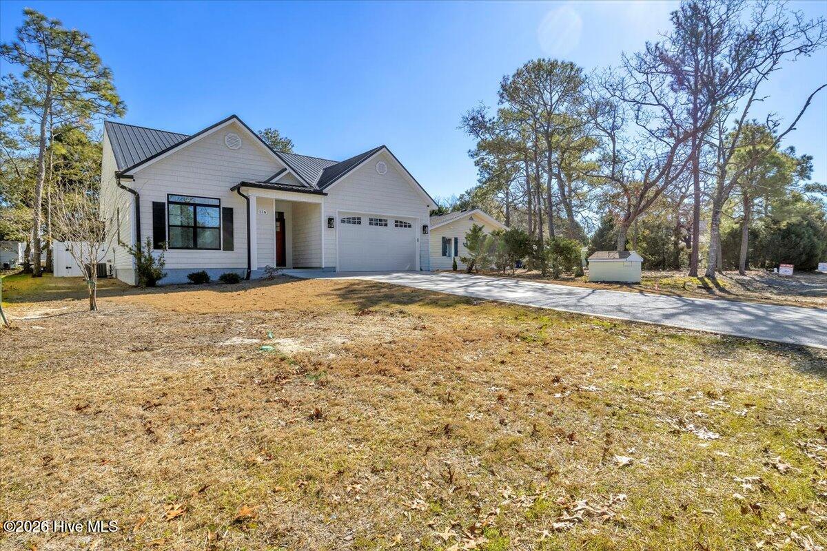 100552263 | Photo 38