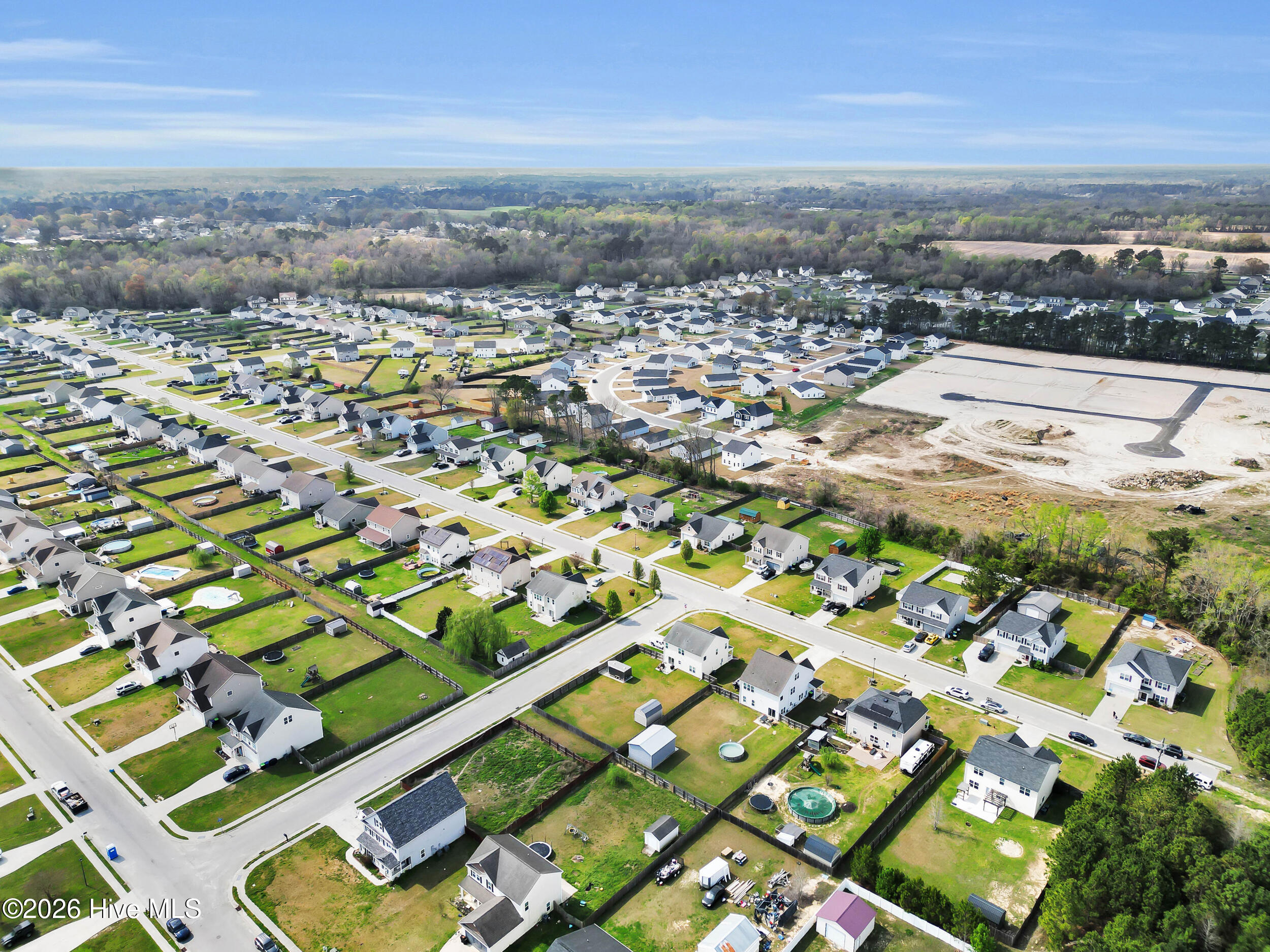 100561296 | Photo 37