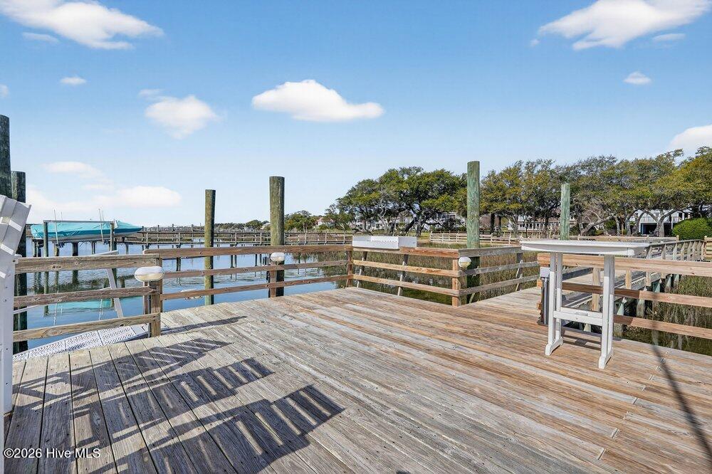 100563942 | Photo 59