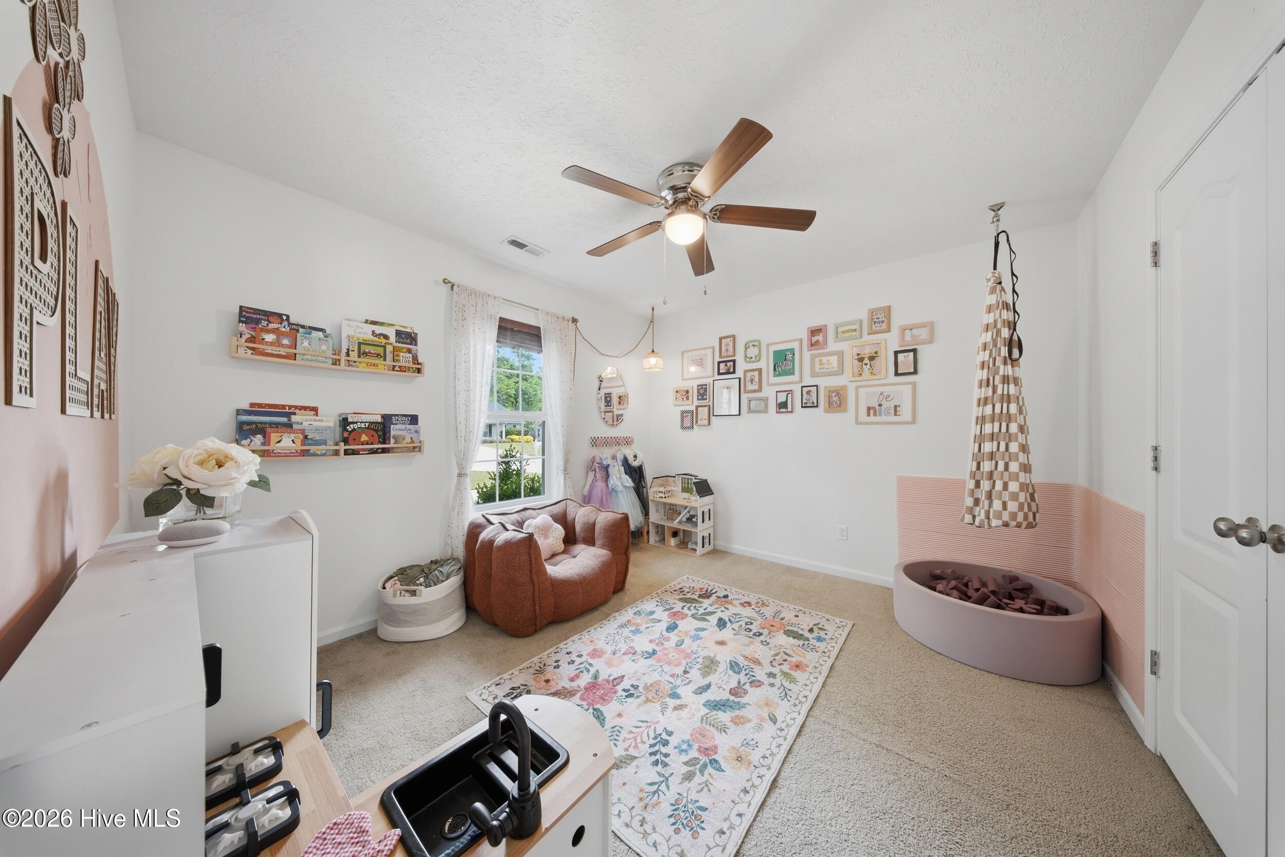 100567725 | Photo 27