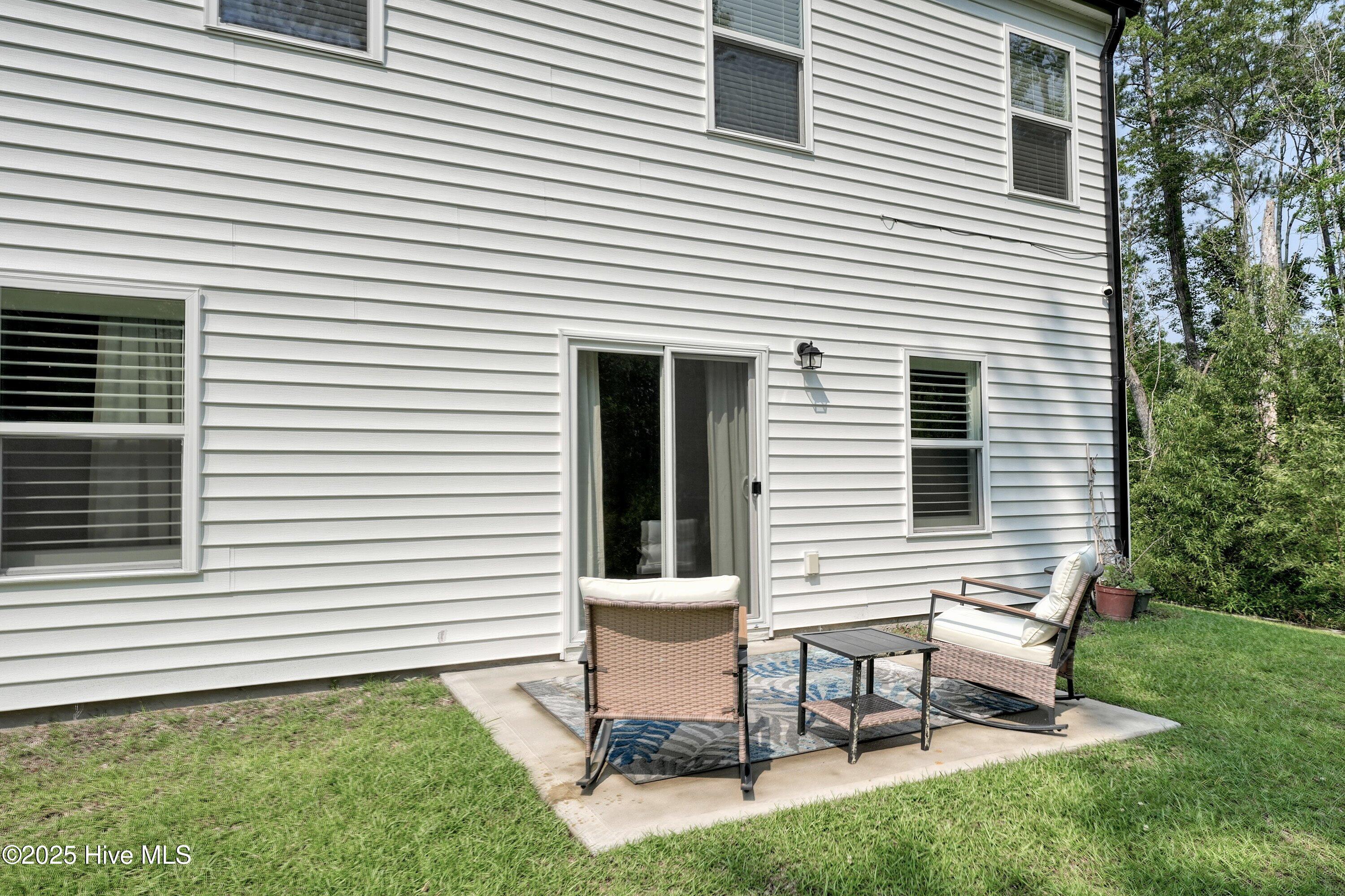 100511892 | Photo 35