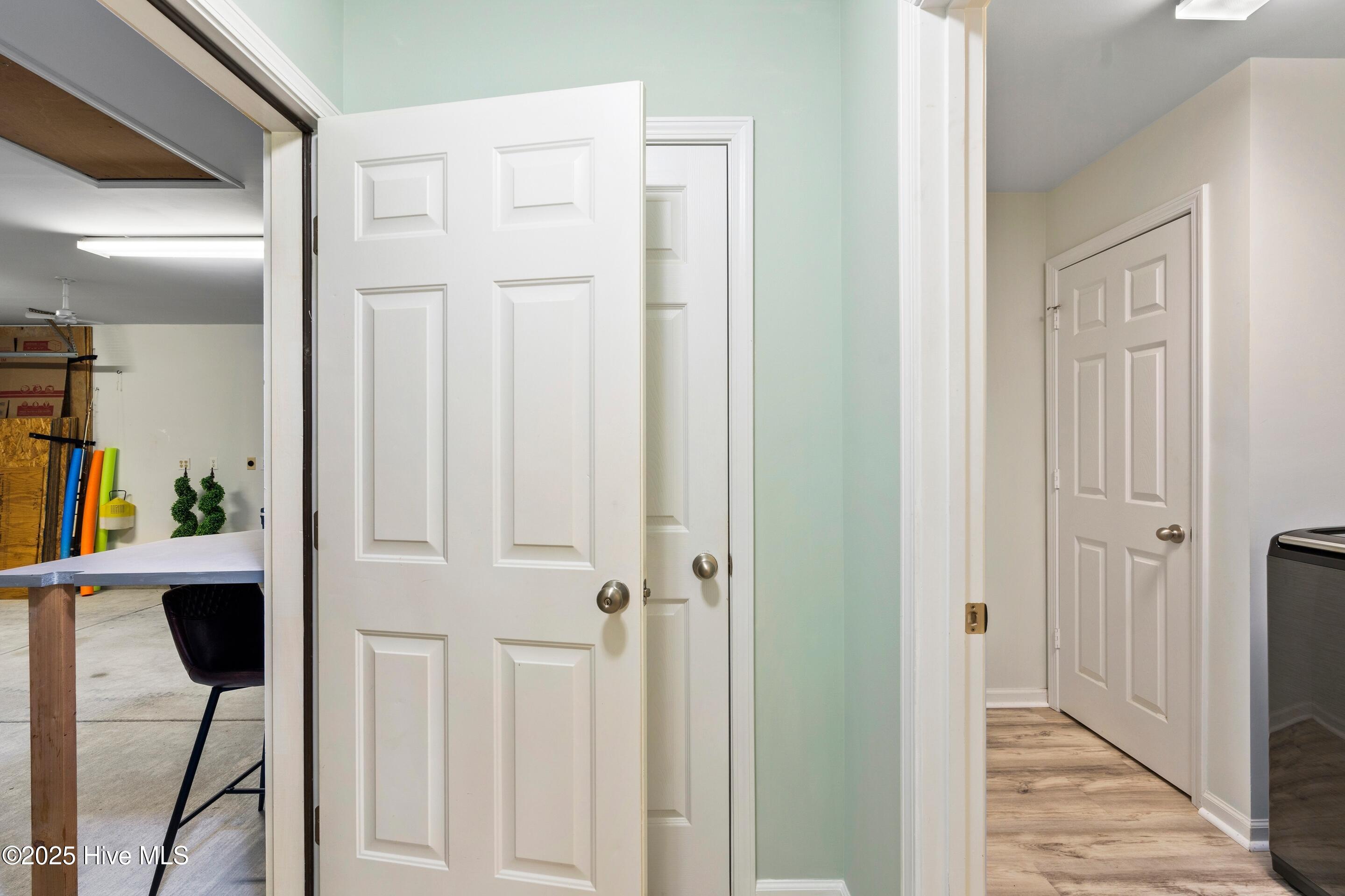 100517079 | Photo 51