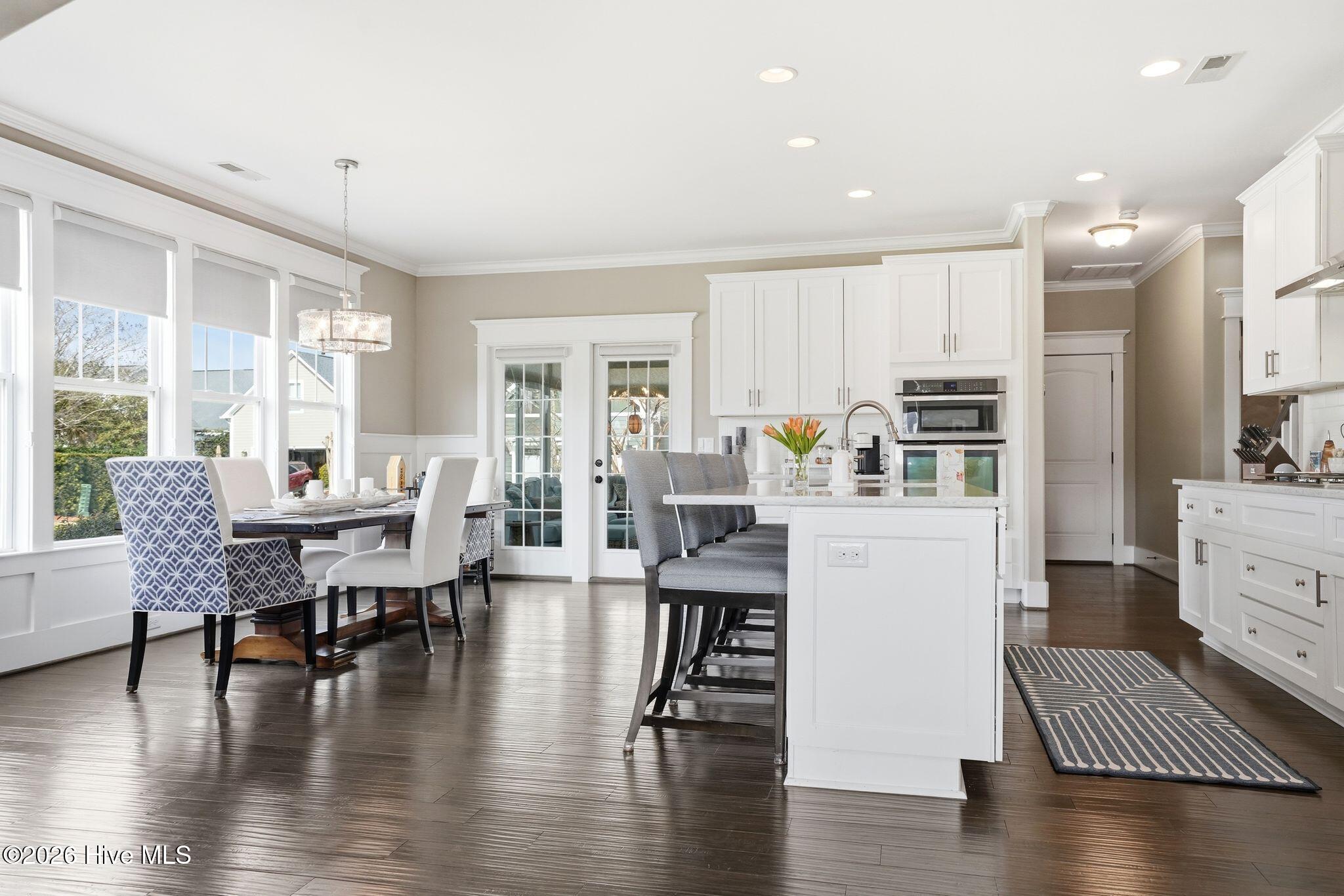 100559080 | Photo 19