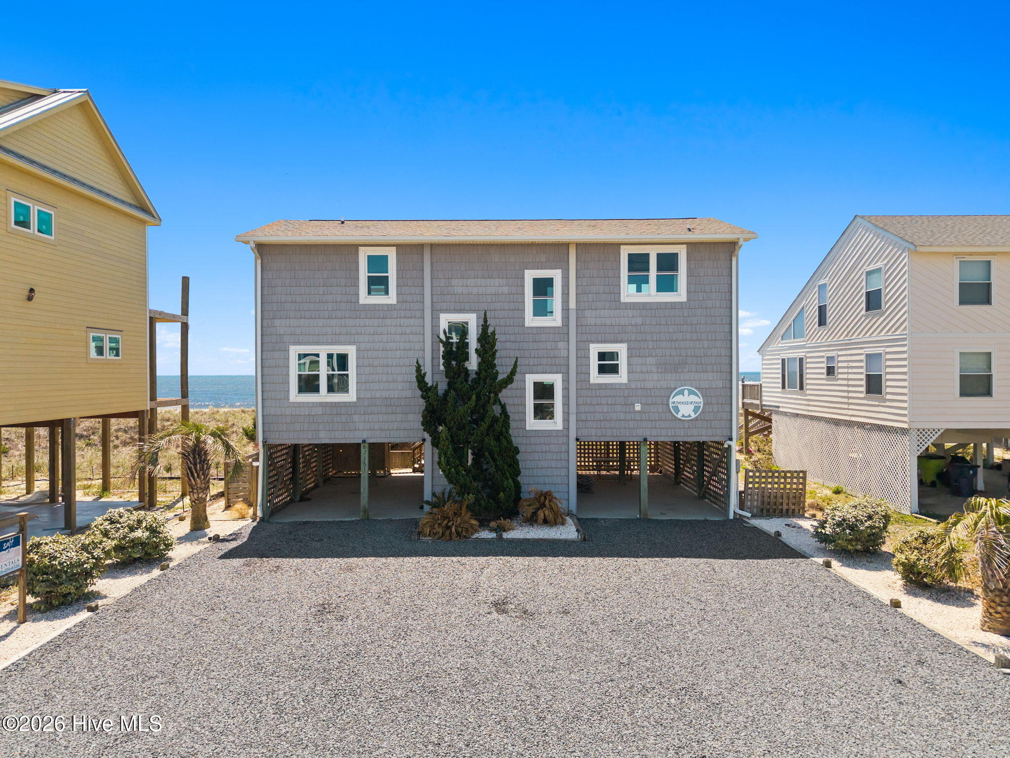 100567694 | Photo 65