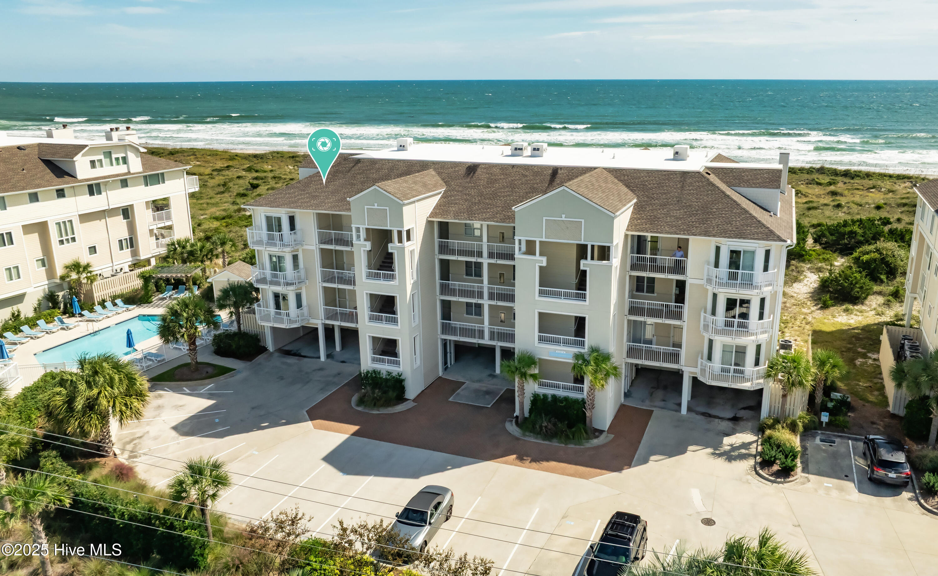 100535604 | Photo 76