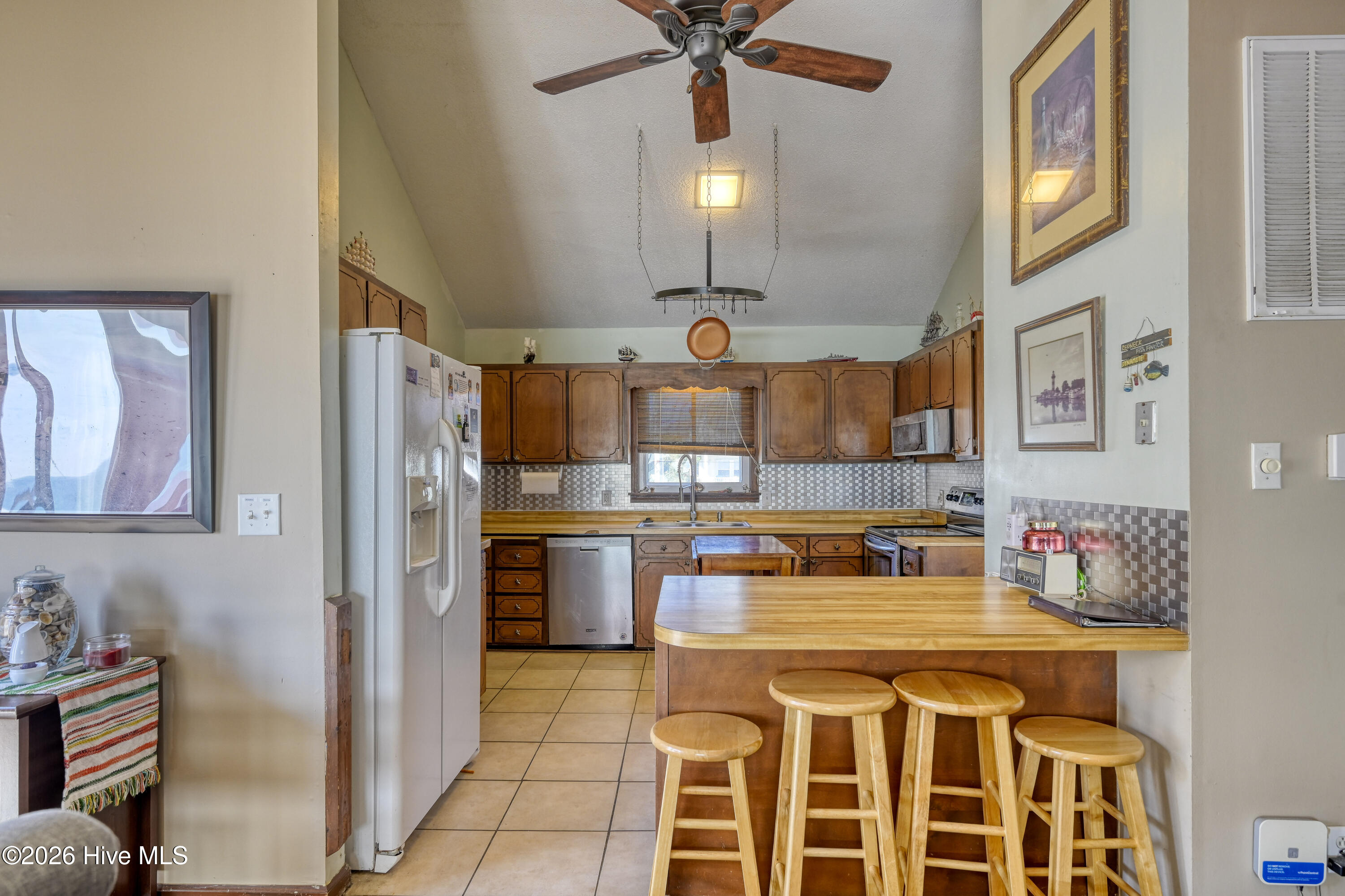 1826 S Shore Drive, Surf City, NC, 28445