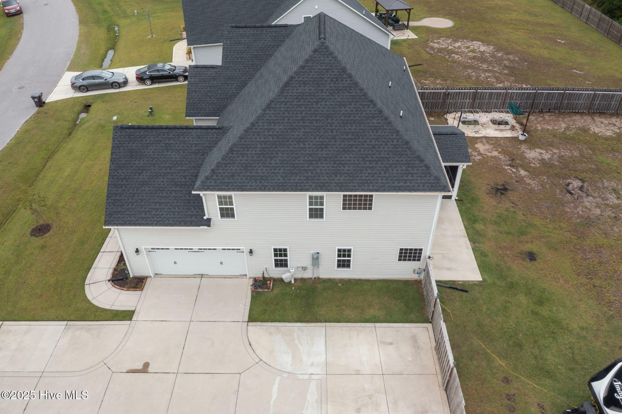 100536873 | Photo 45