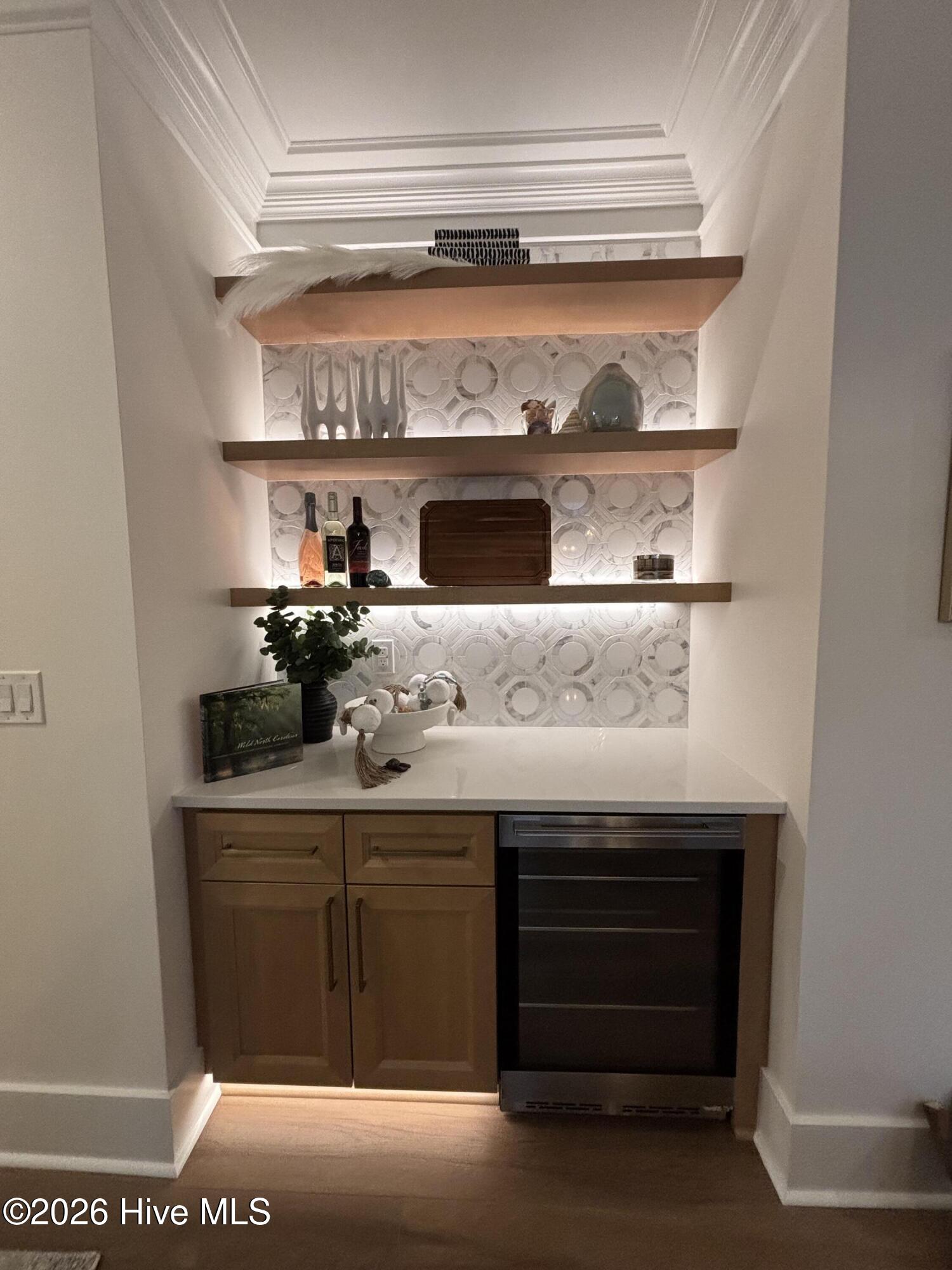 100516902 | Photo 80