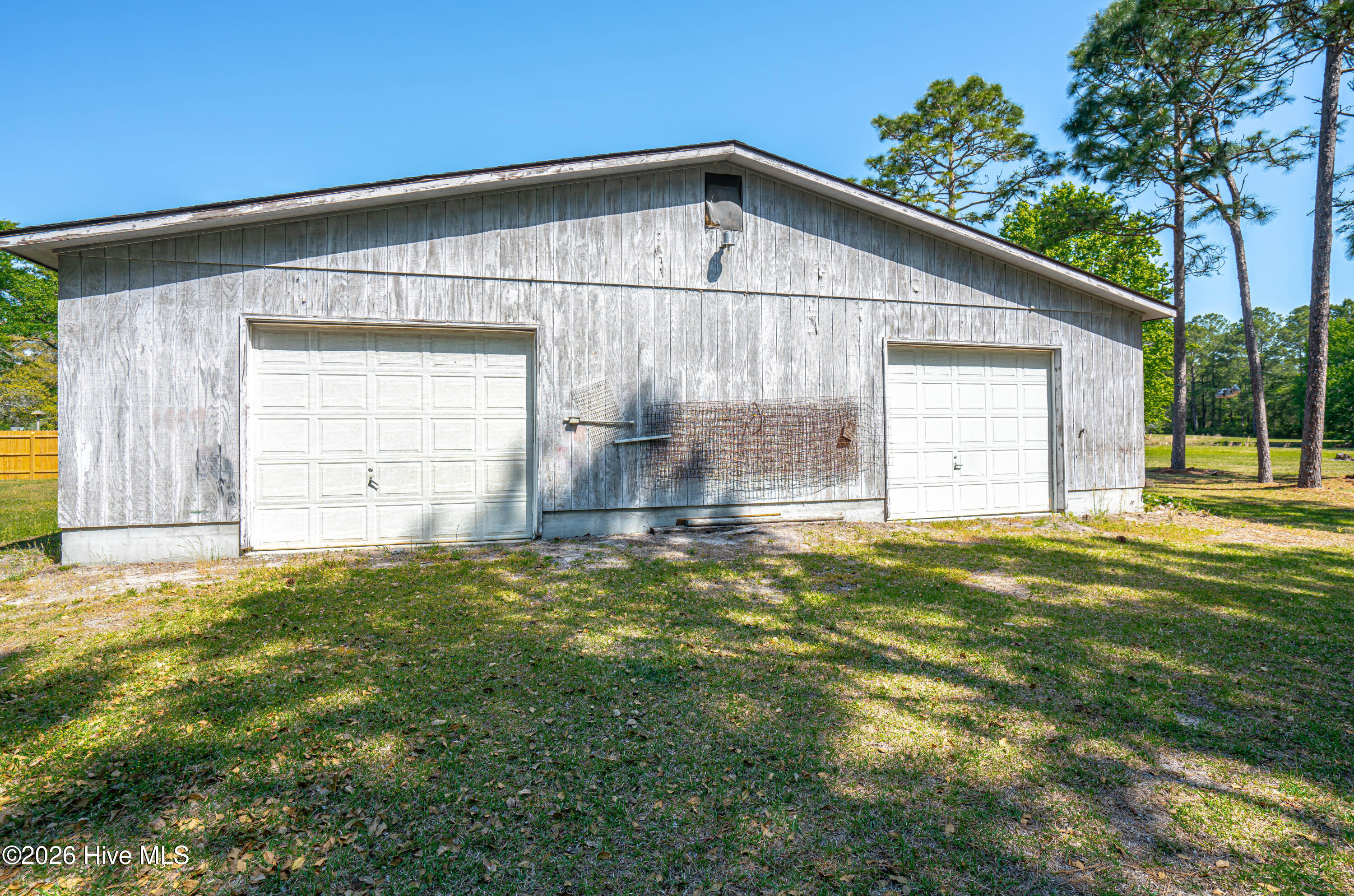 100567372 | Photo 75