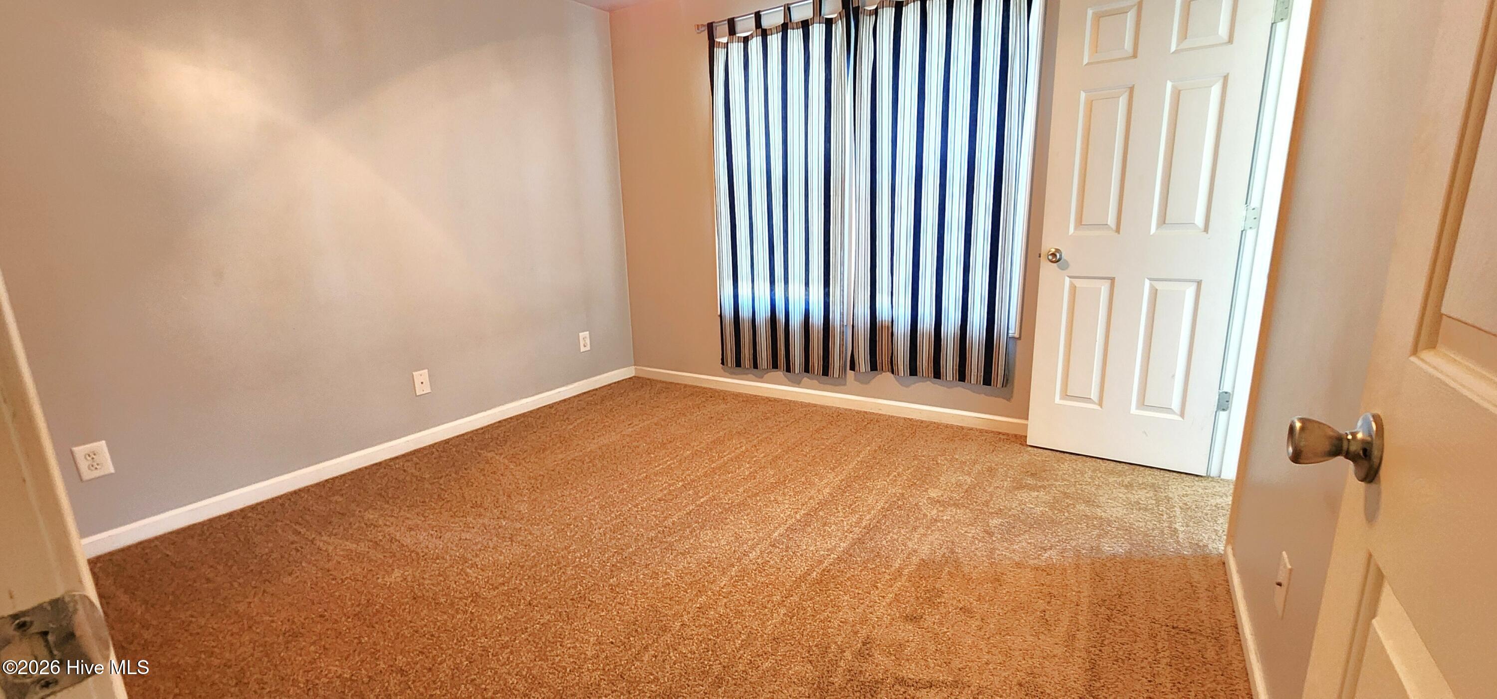 100530616 | Photo 14