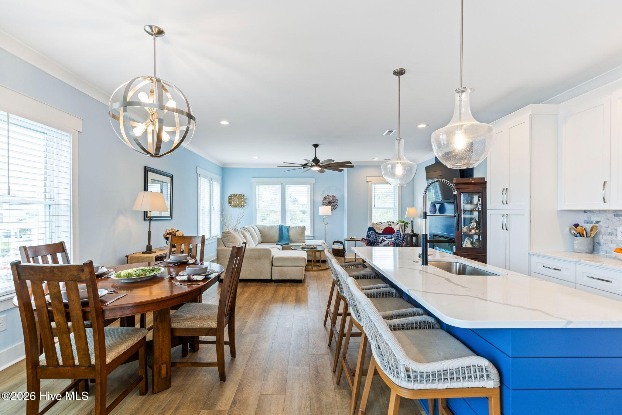 100570540 | Photo 30