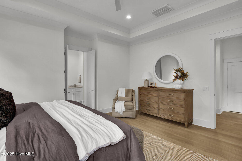 100509390 | Photo 23