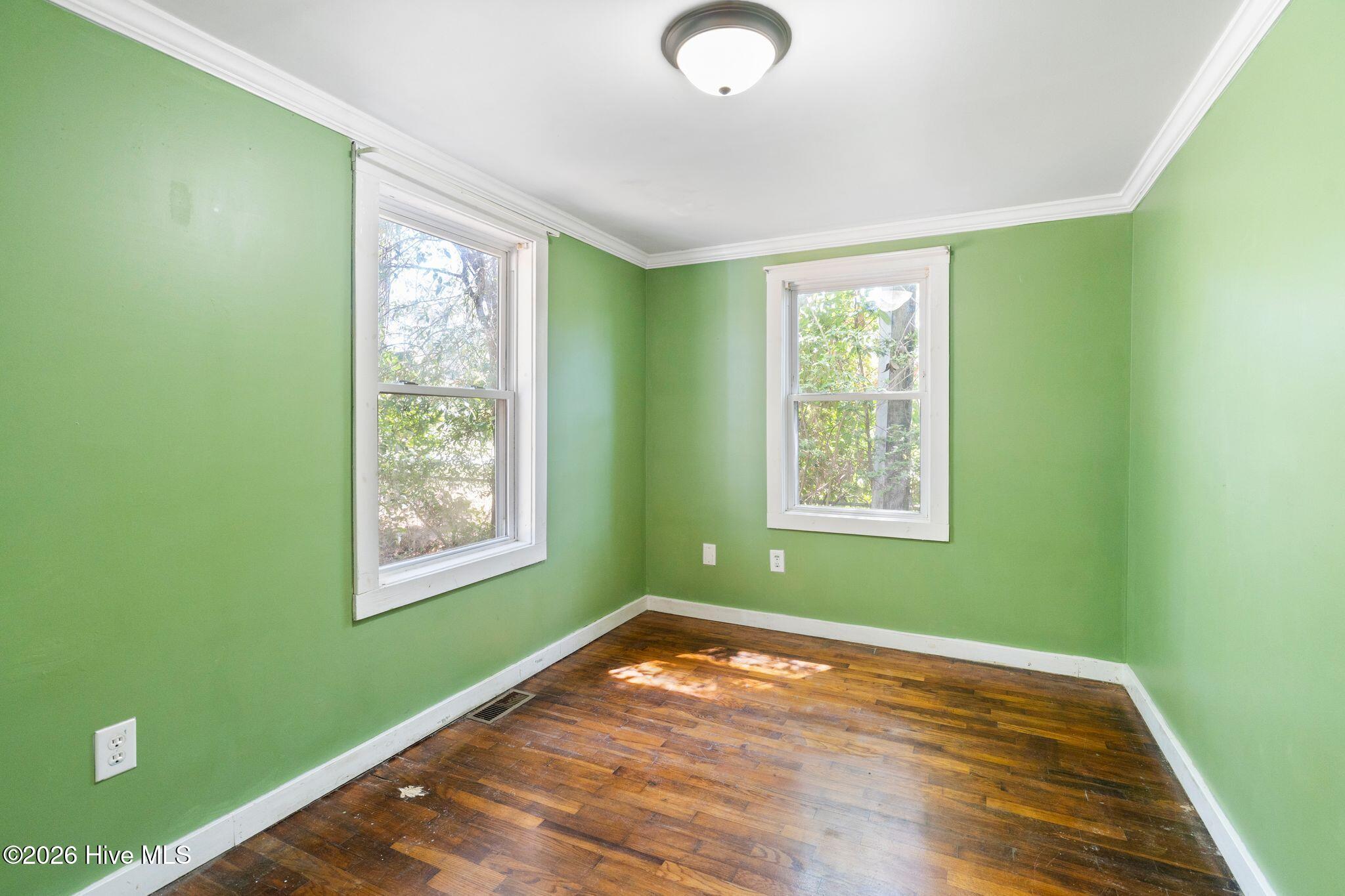 100563696 | Photo 17