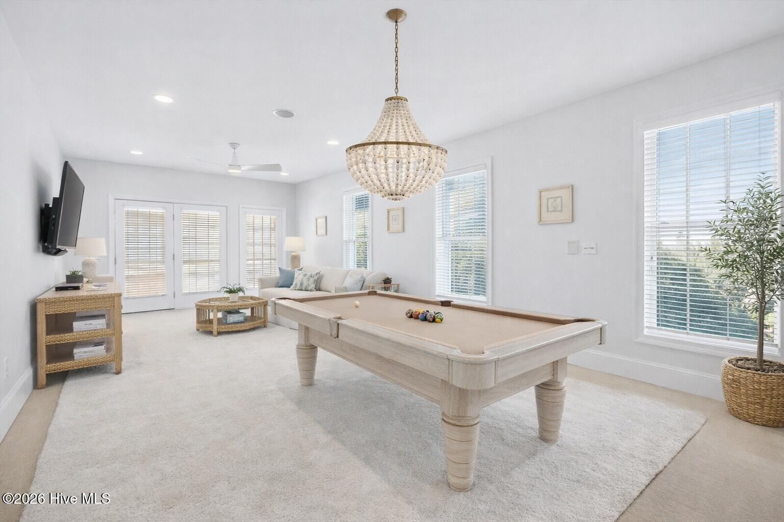 100540926 | Photo 11