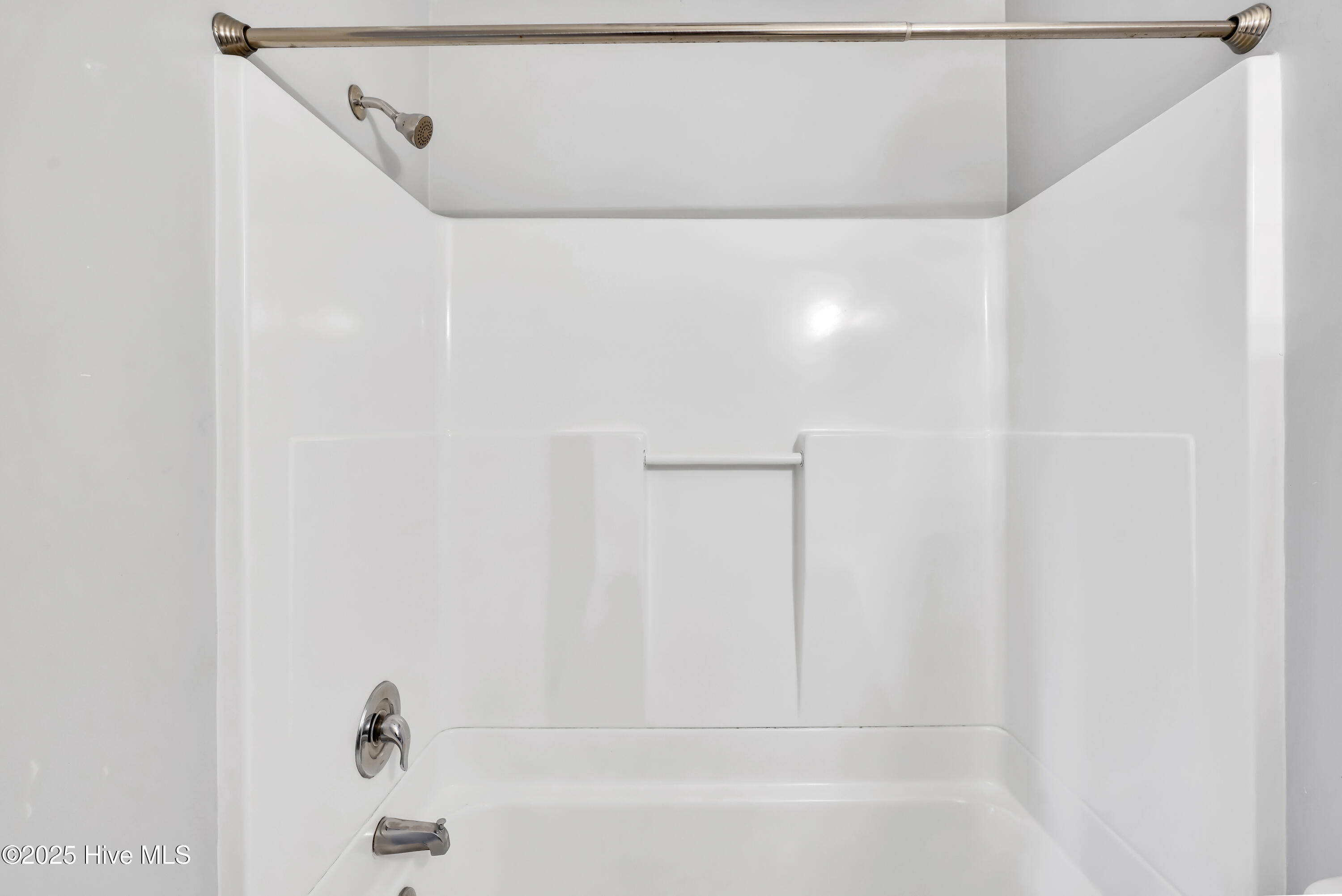 100539794 | Photo 25