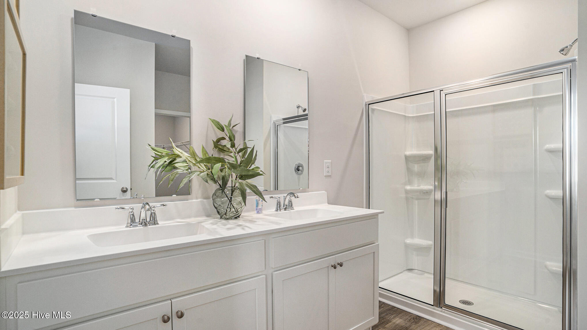 100546496 | Photo 18