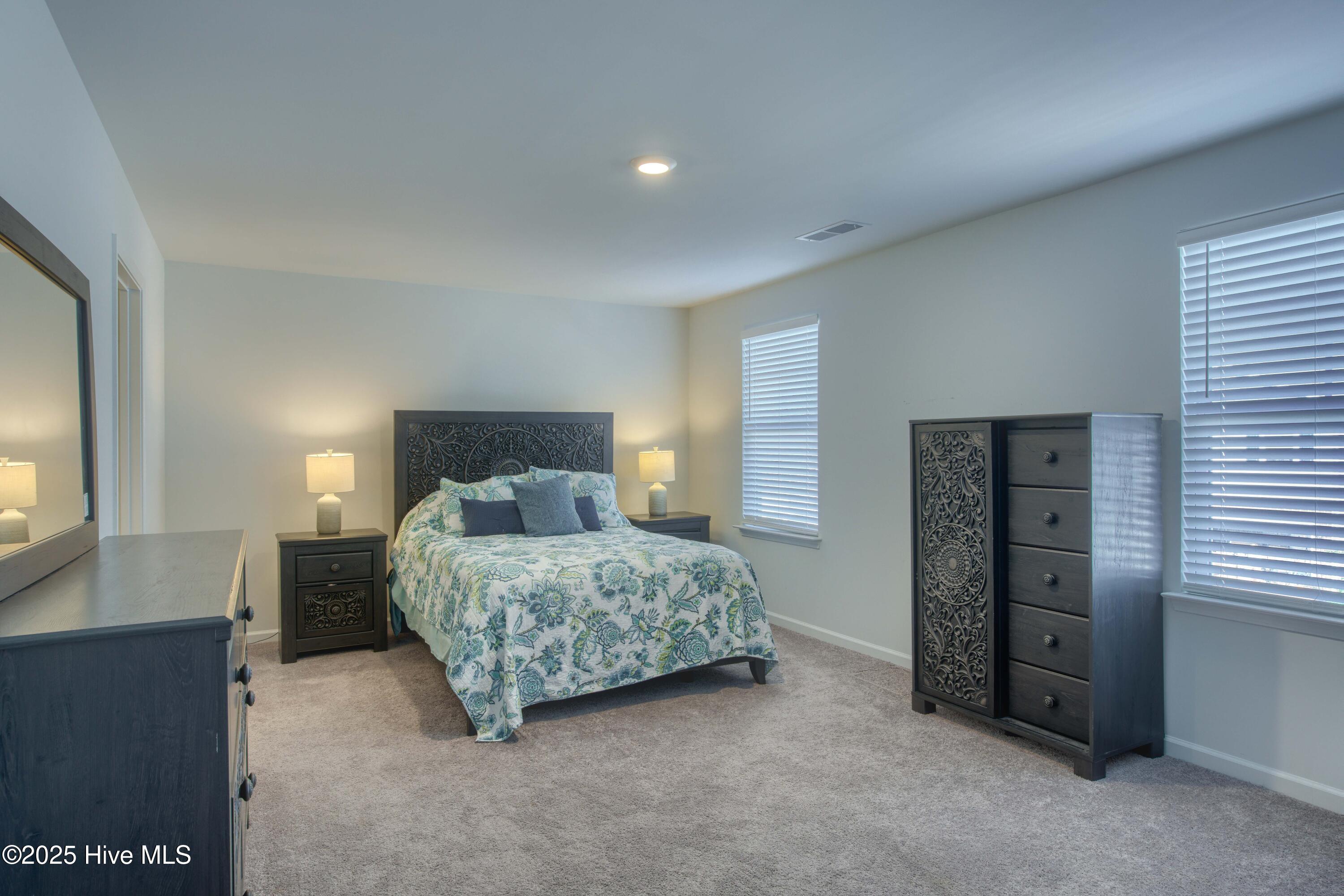 100538124 | Photo 20