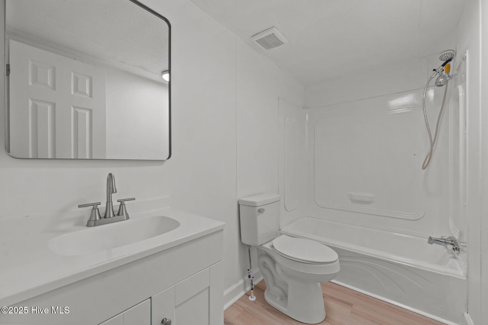 100539170 | Photo 22