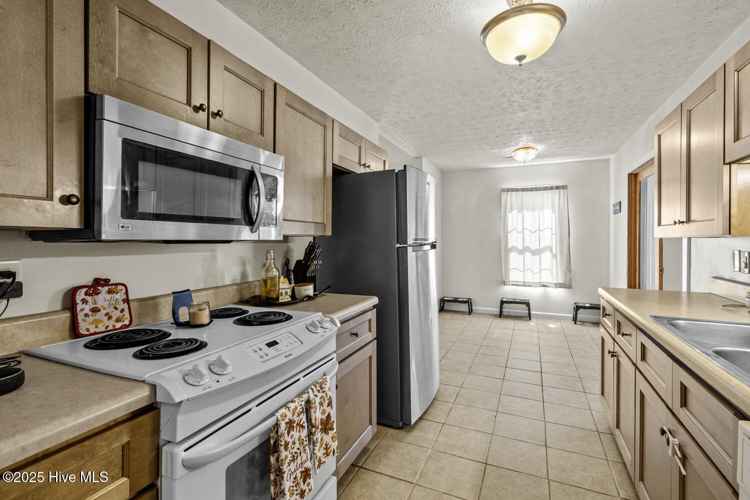 100534635 | Photo 11