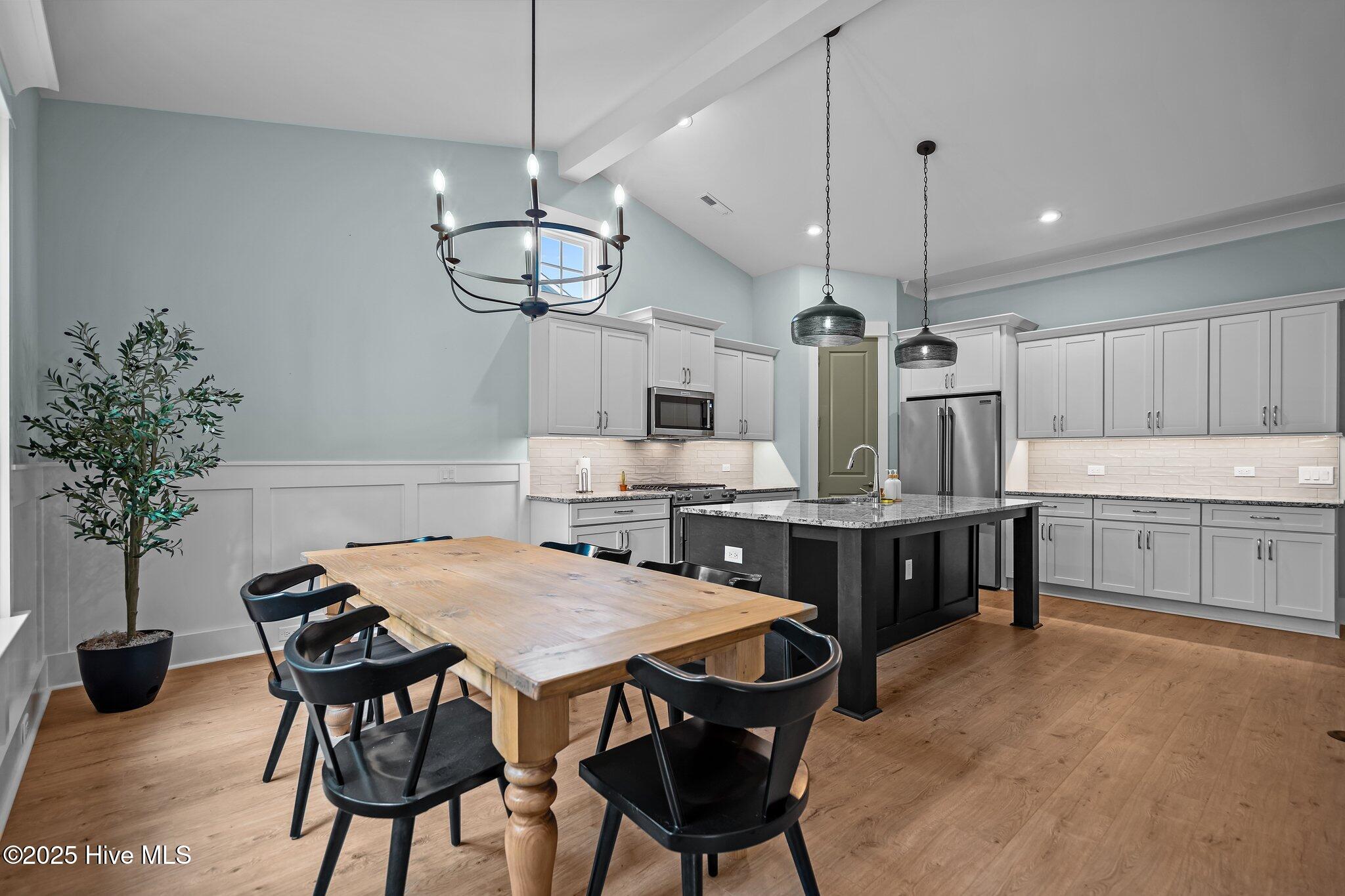 100510918 | Photo 21