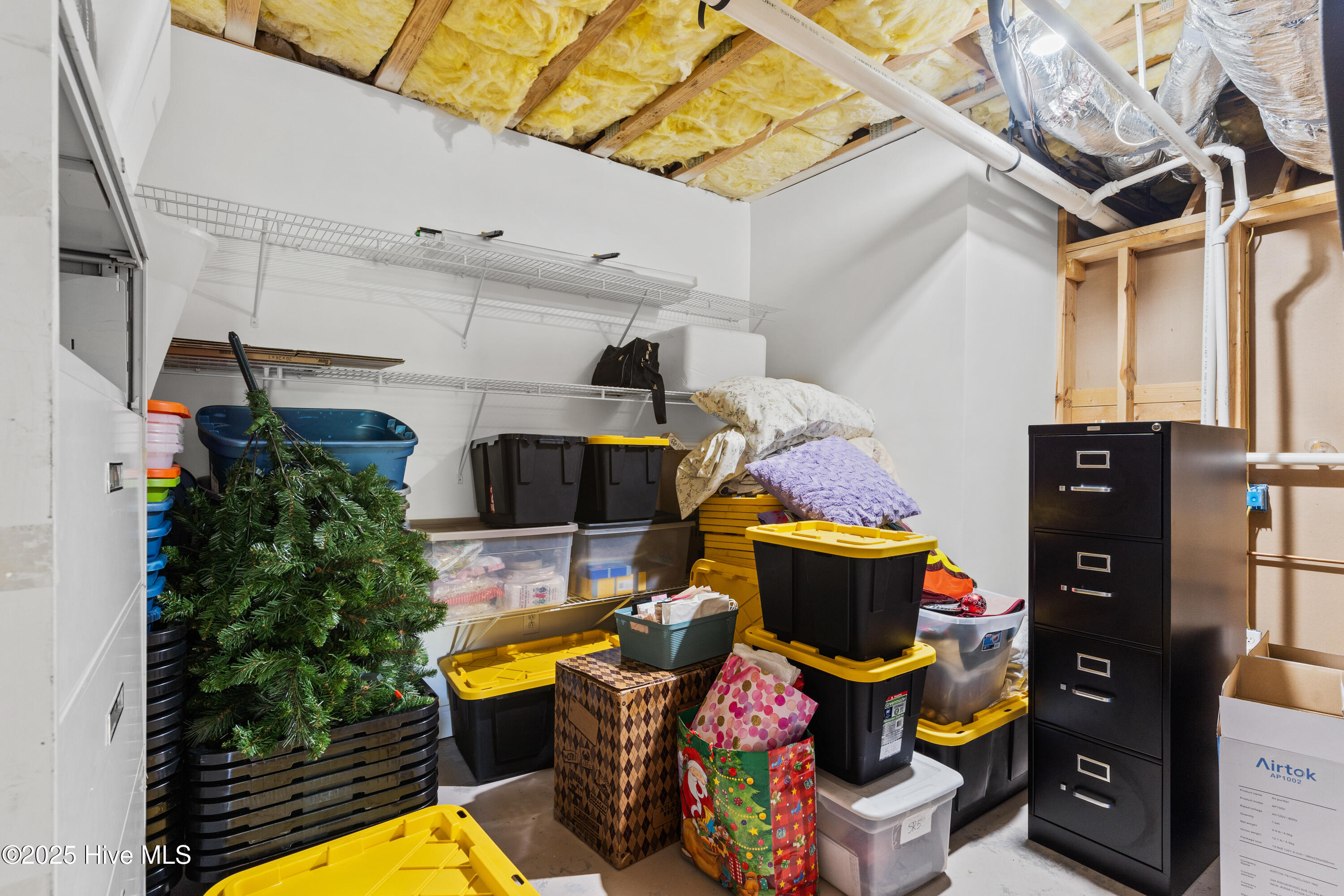 100548796 | Photo 66