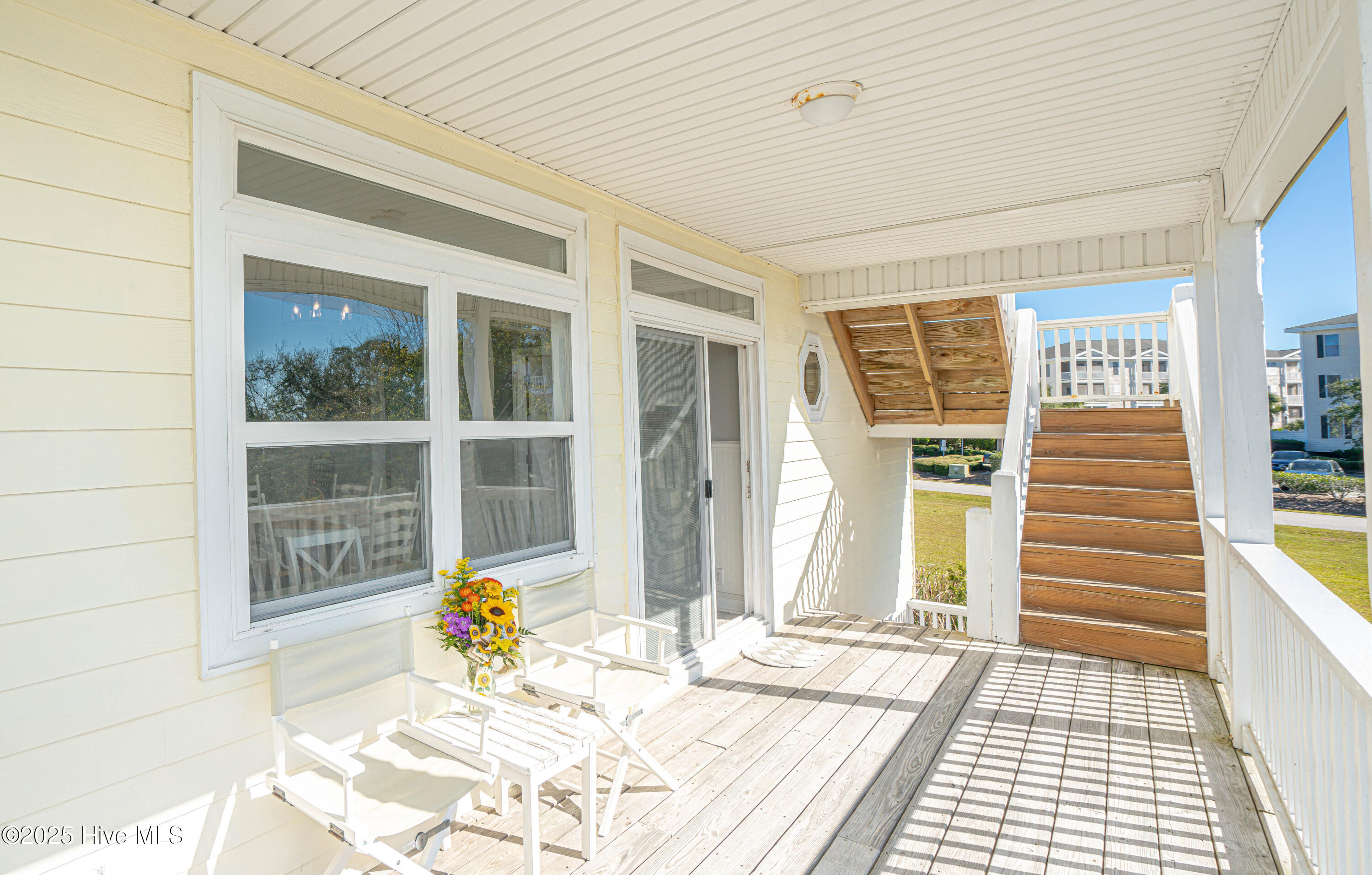 100539099 | Photo 43