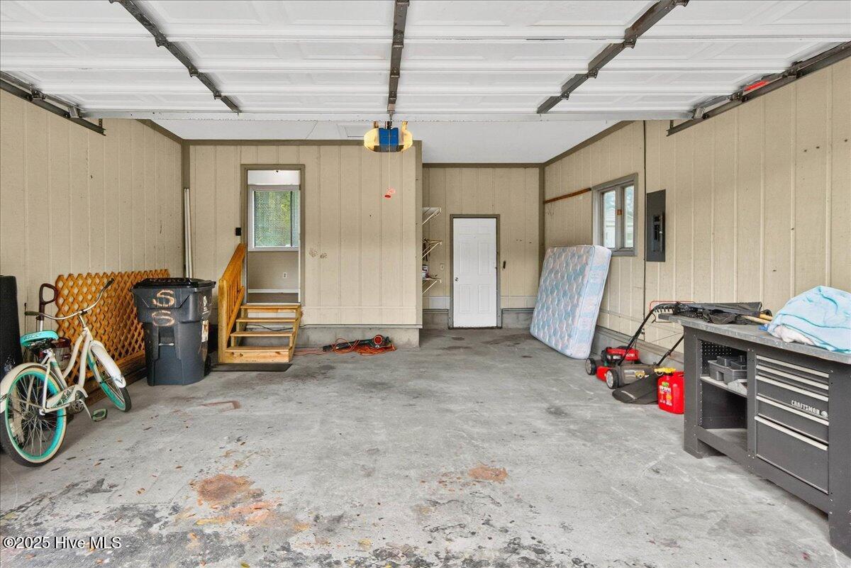 100531435 | Photo 42