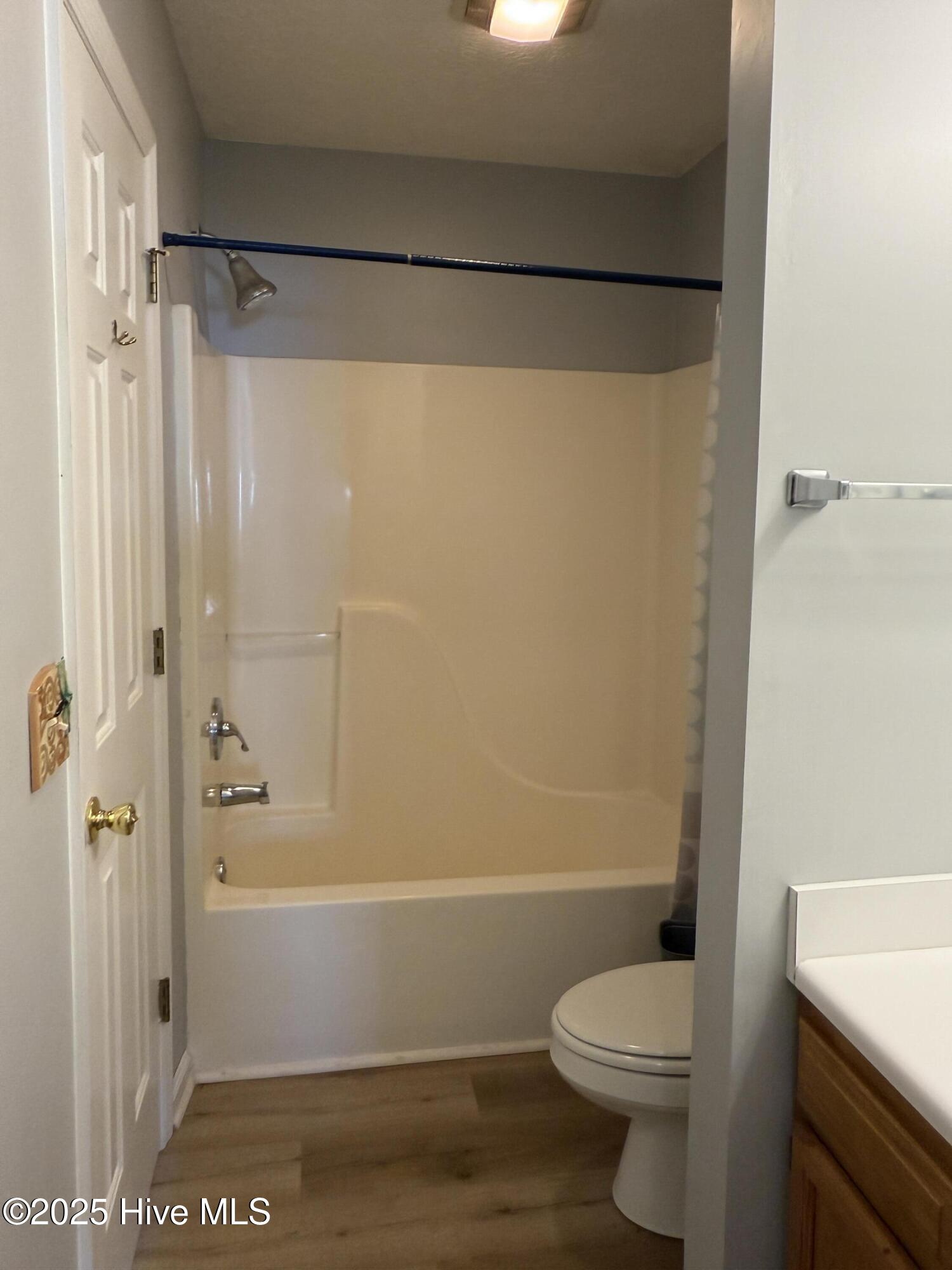 100531759 | Photo 19