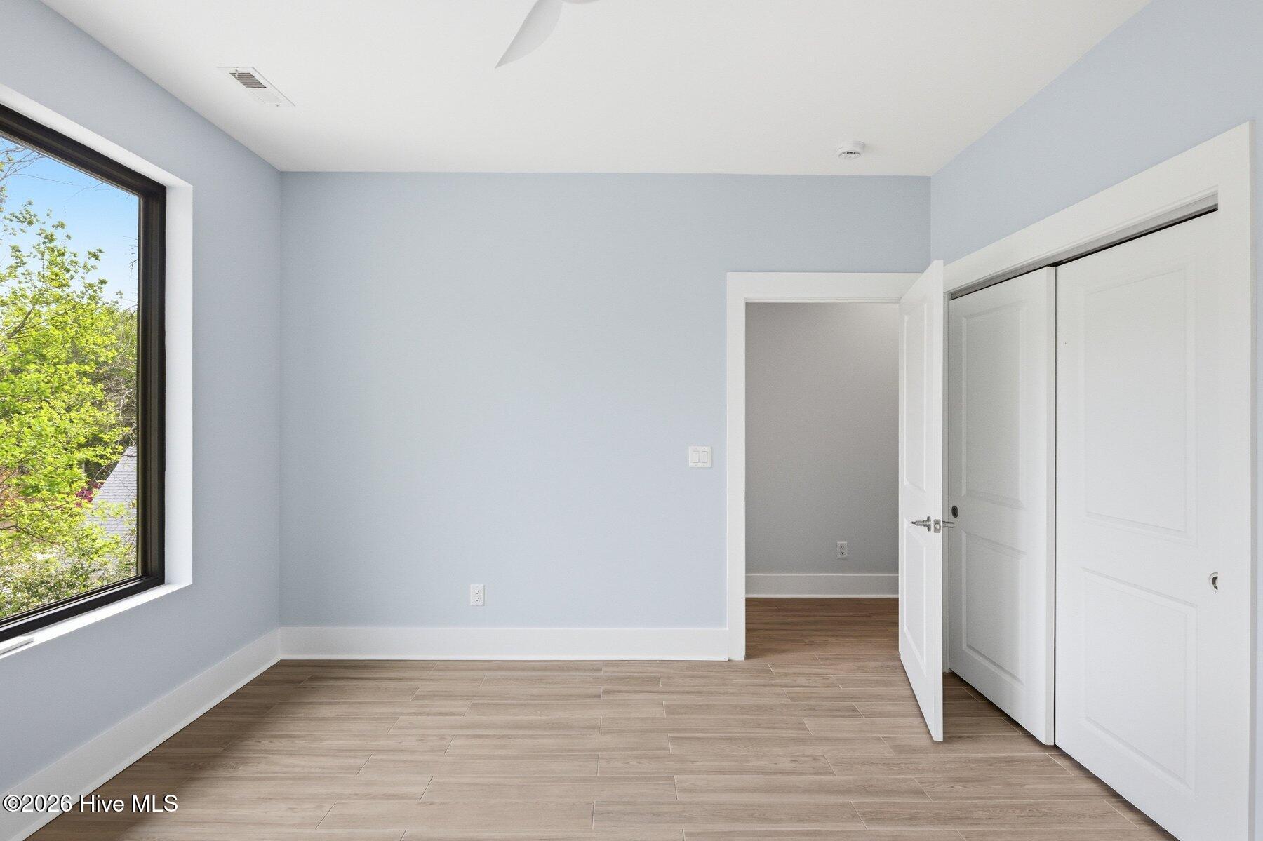 100566694 | Photo 44