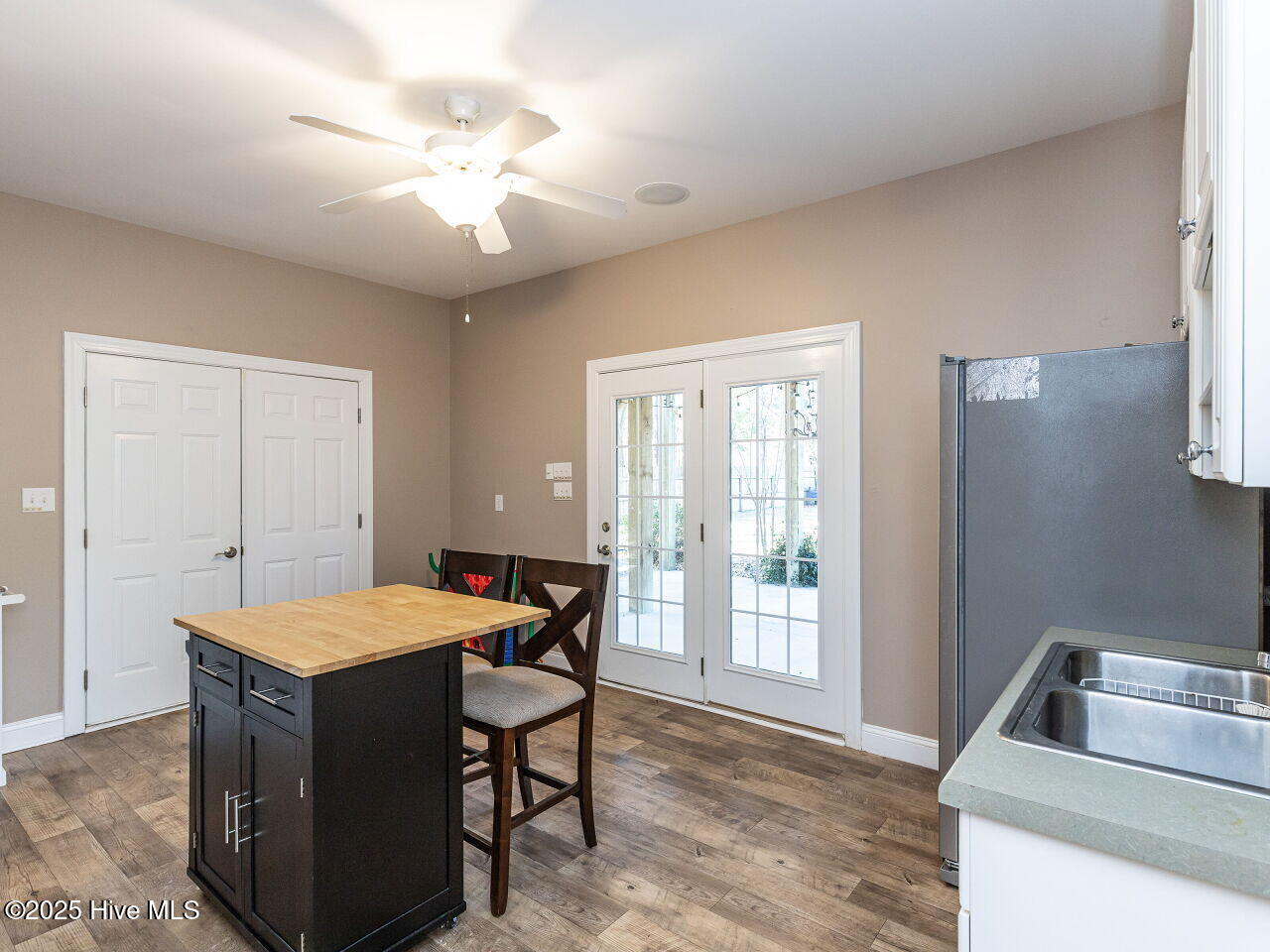 129 Sunset Drive, Cedar Point, NC, 28584