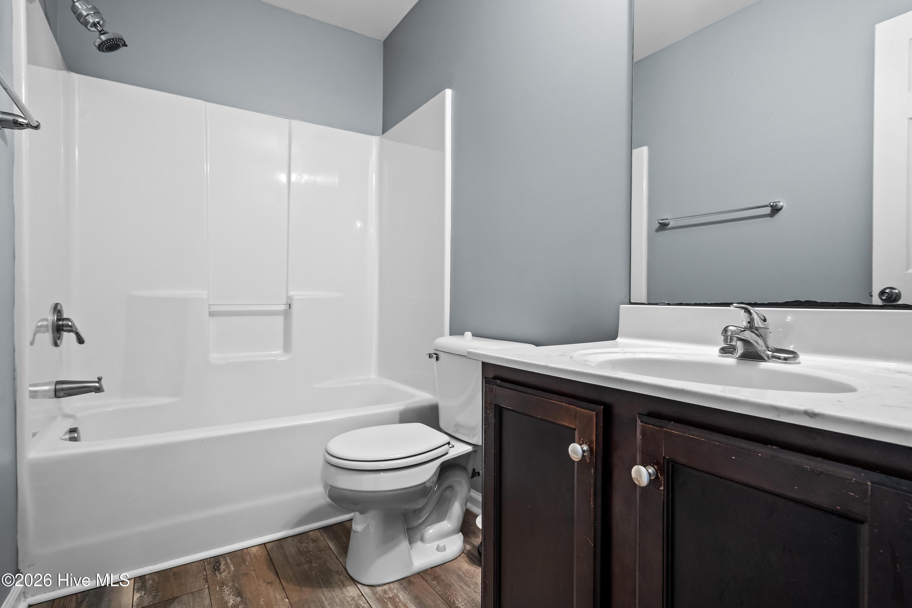 100550262 | Photo 13