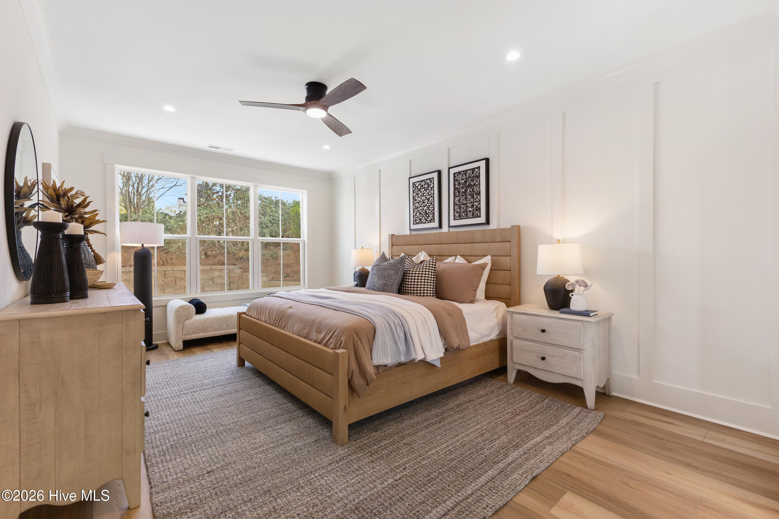 100561477 | Photo 22