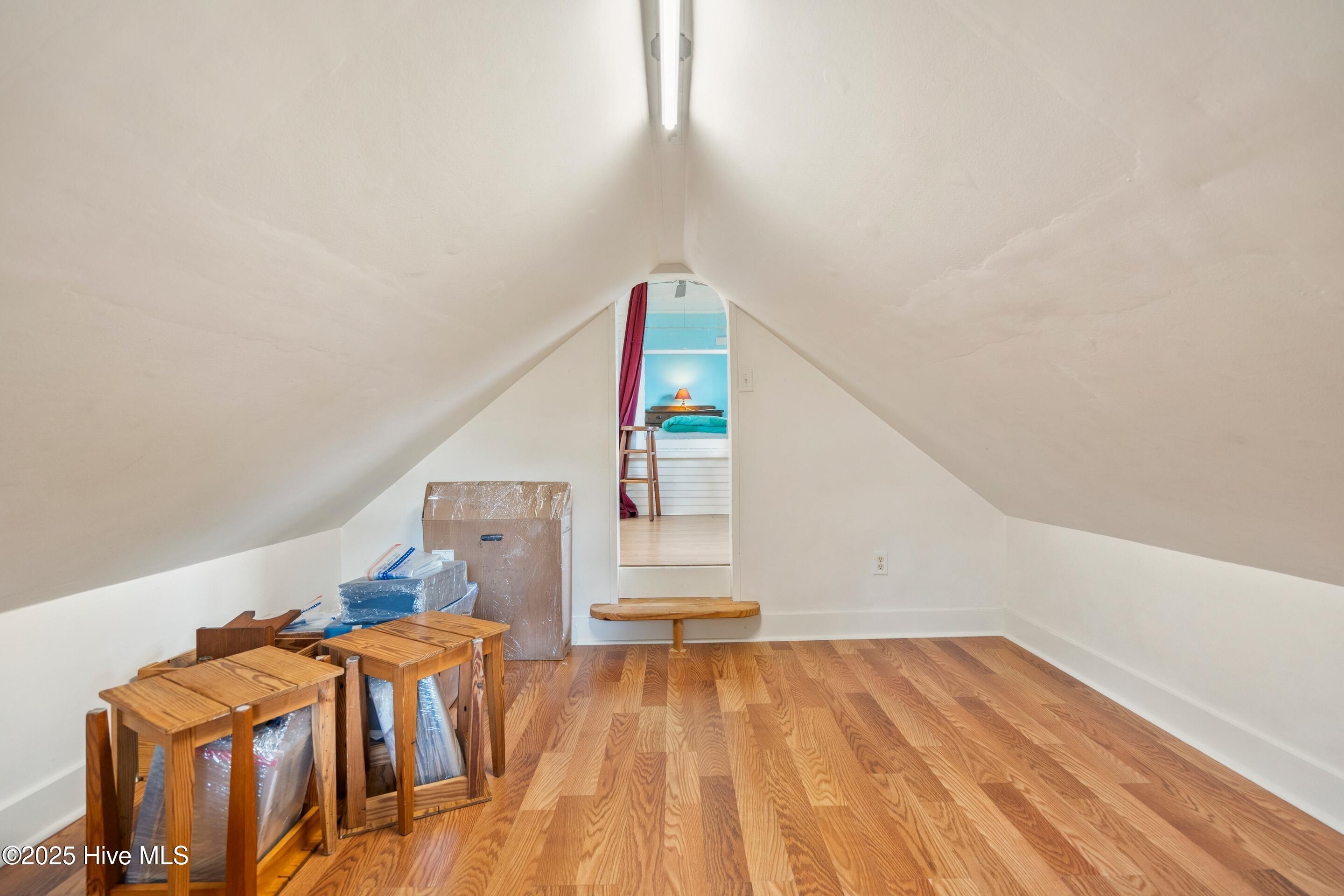 100535914 | Photo 39