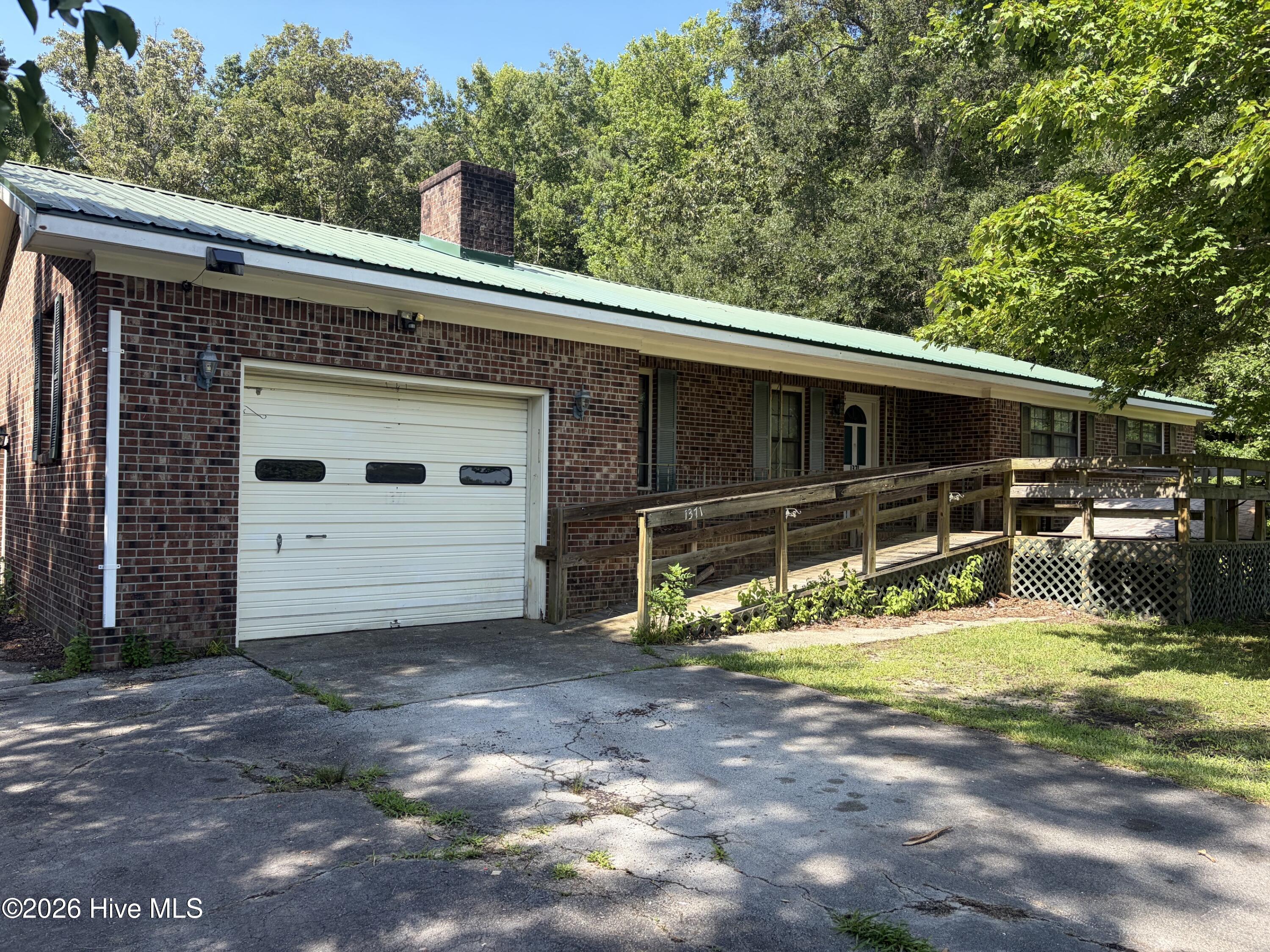 1371 Cooper Road,Bayboro