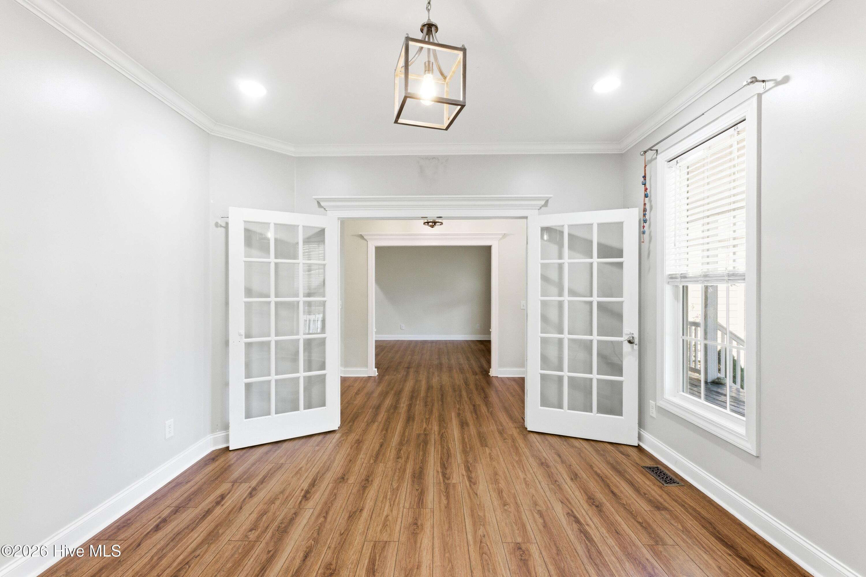 100564216 | Photo 16