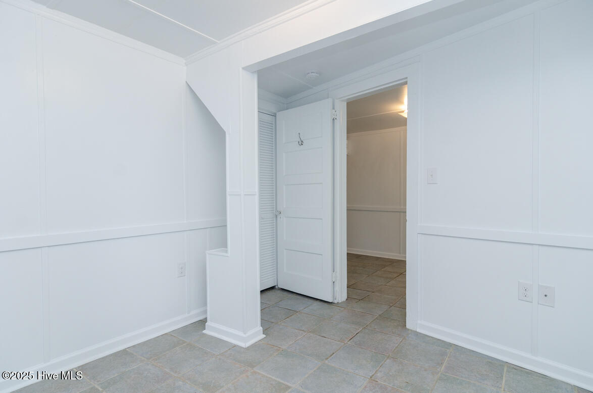 100568468 | Photo 15