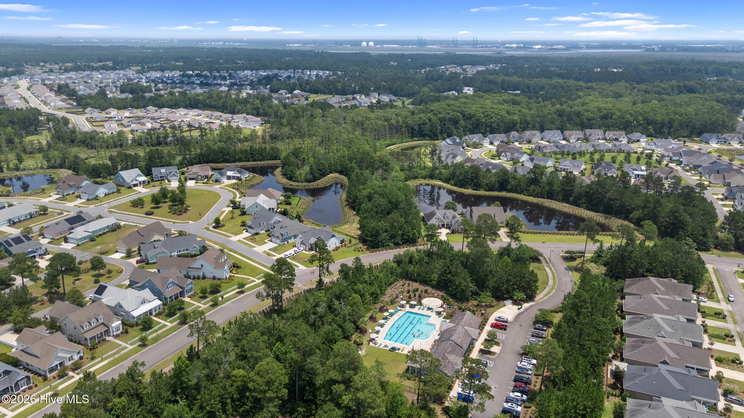 100553978 | Photo 61