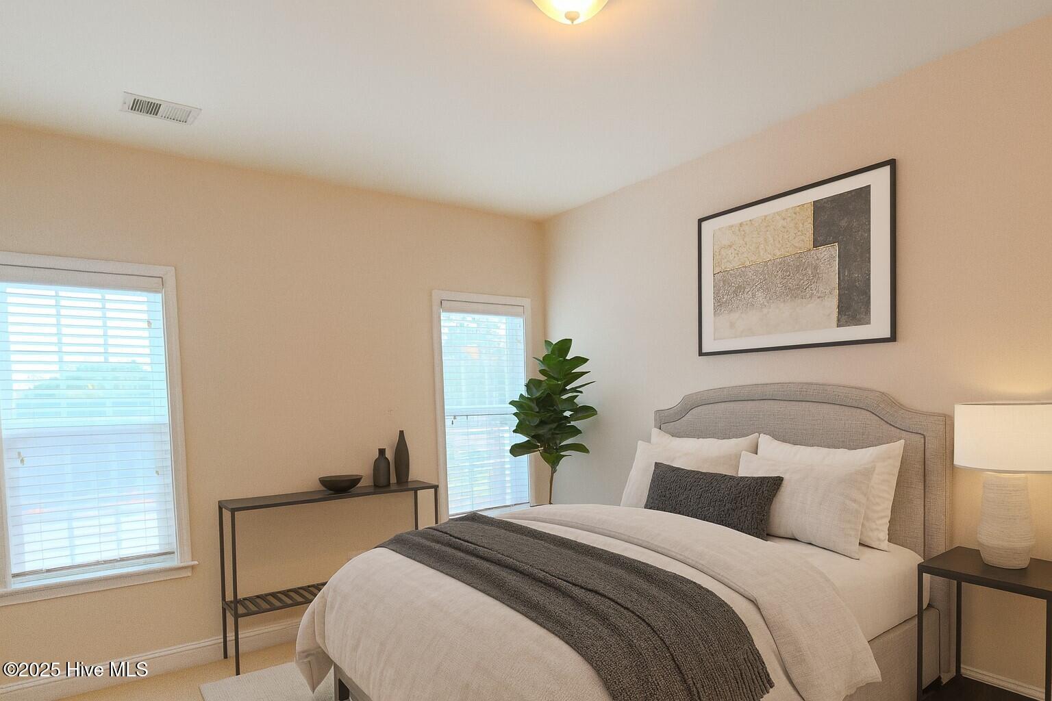 100478144 | Photo 46