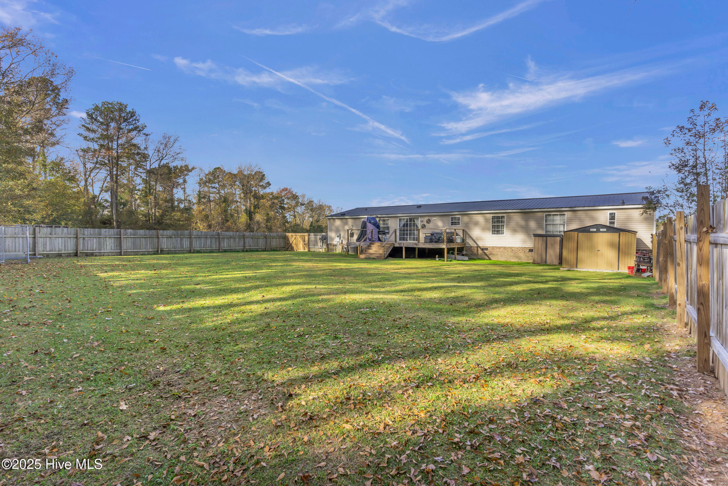 100543887 | Photo 34