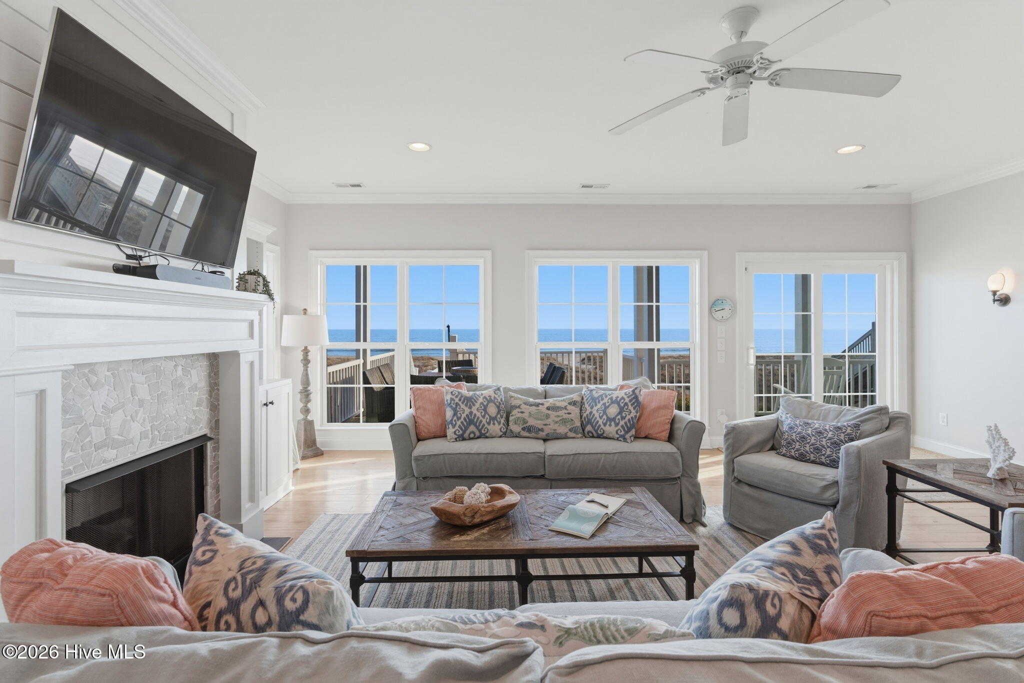 100555473 | Photo 18