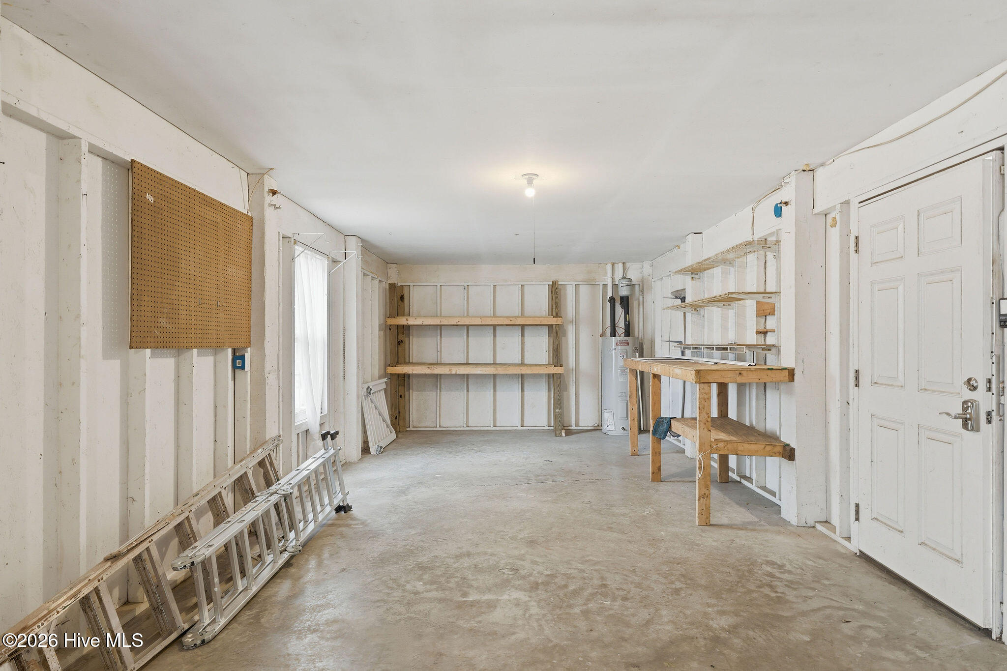 100562834 | Photo 13