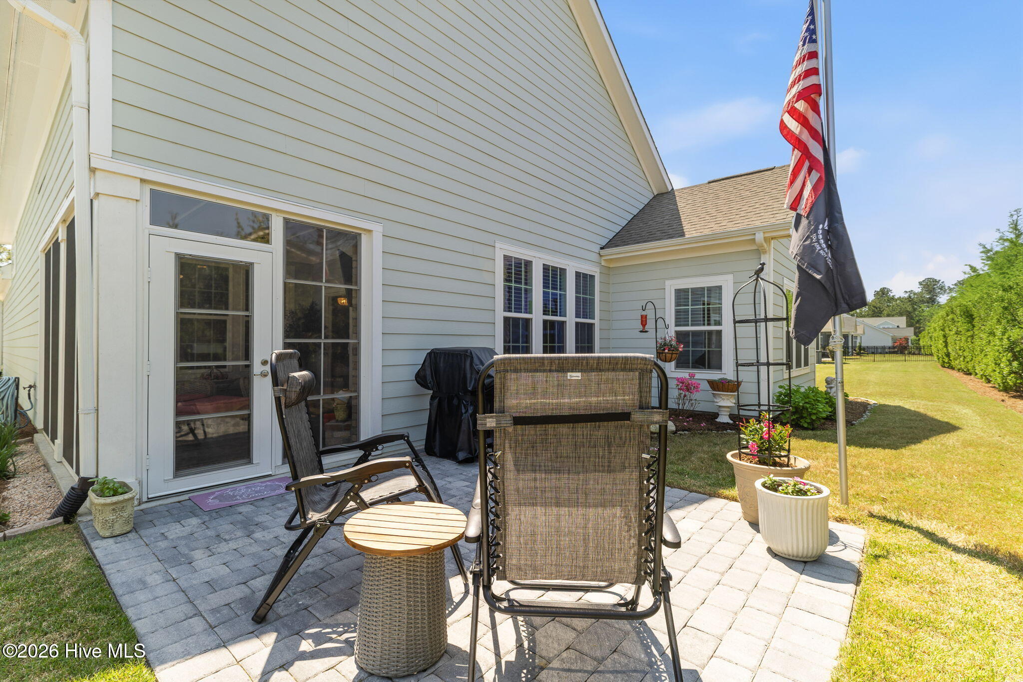 100568500 | Photo 49